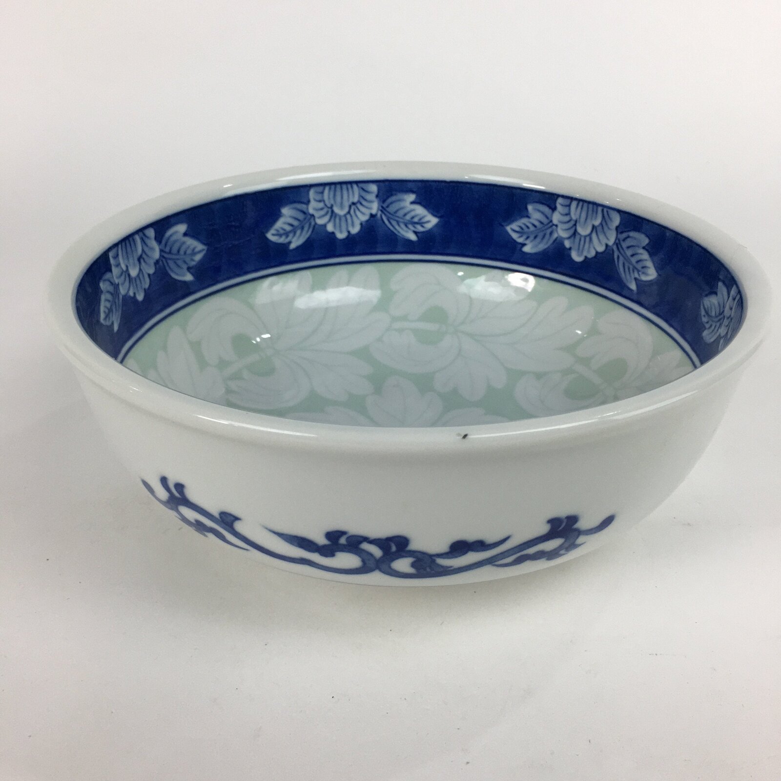 Japanese Porcelain Large Bowl Vtg Pottery White Blue Sometsuke Oobachi PP518