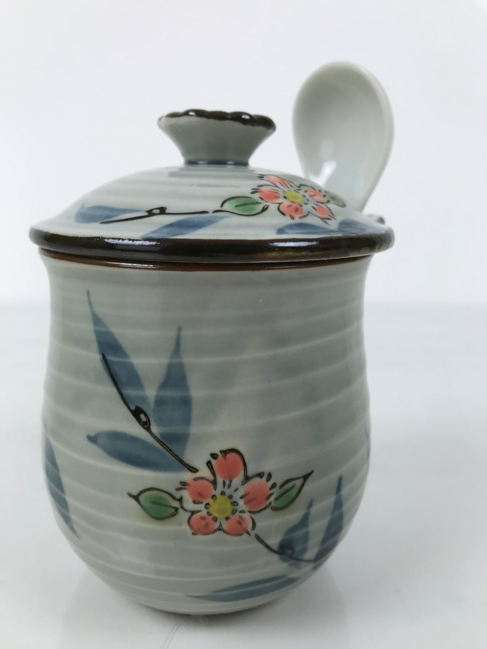 Japanese Porcelain Lidded Cup w/Spoon Pink Cherry Blossom Blue Container Y489