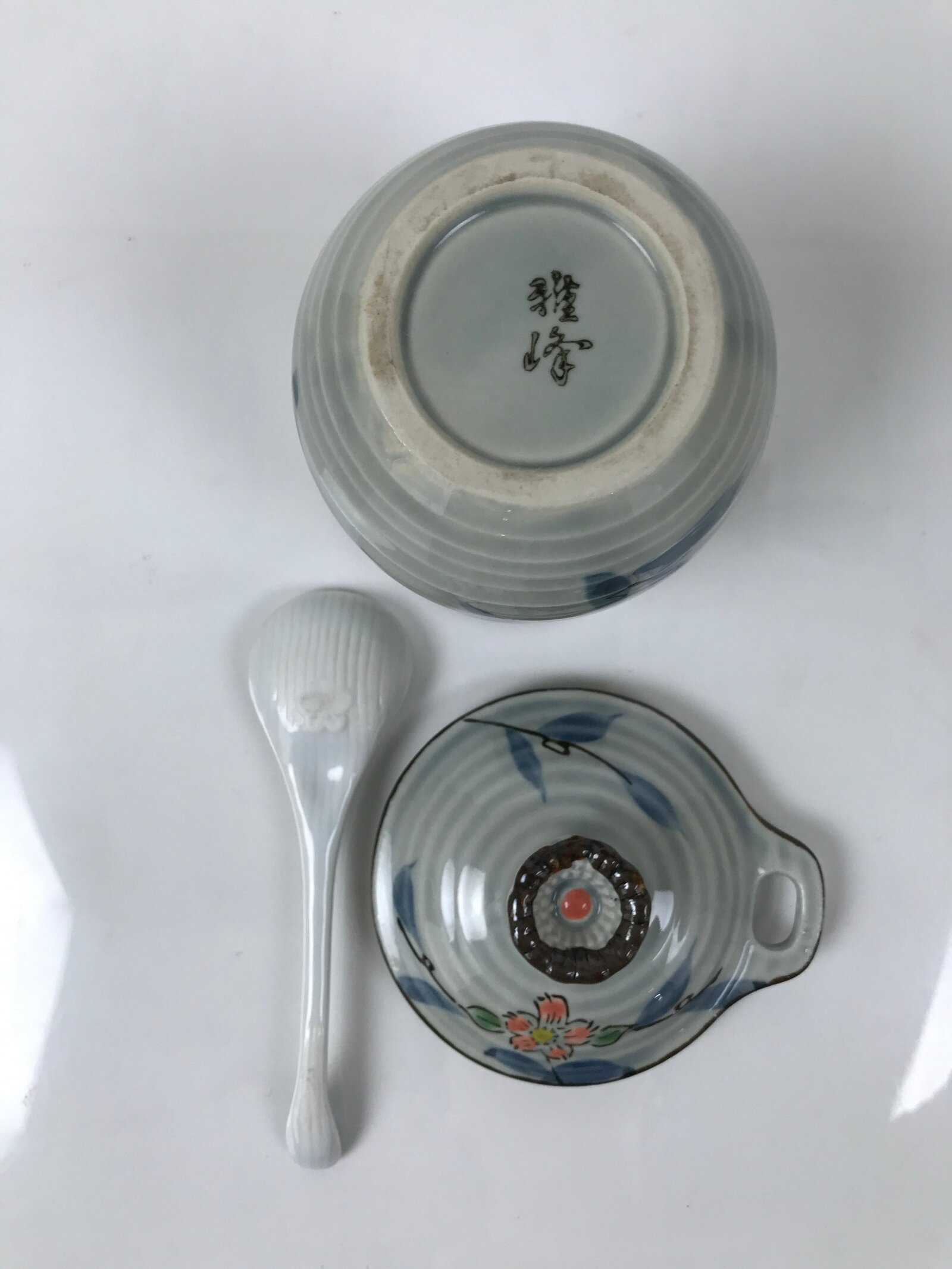 Japanese Porcelain Lidded Cup w/Spoon Pink Cherry Blossom Blue Container Y489