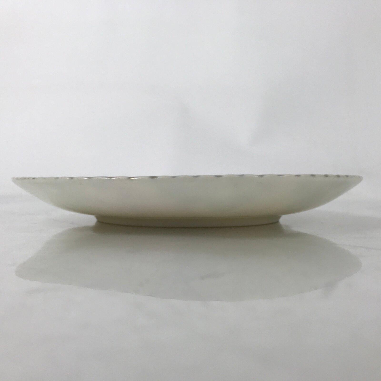 Japanese Porcelain Medium Serving Plate Chuzara Vtg Round Pink Floral Leaf Y247