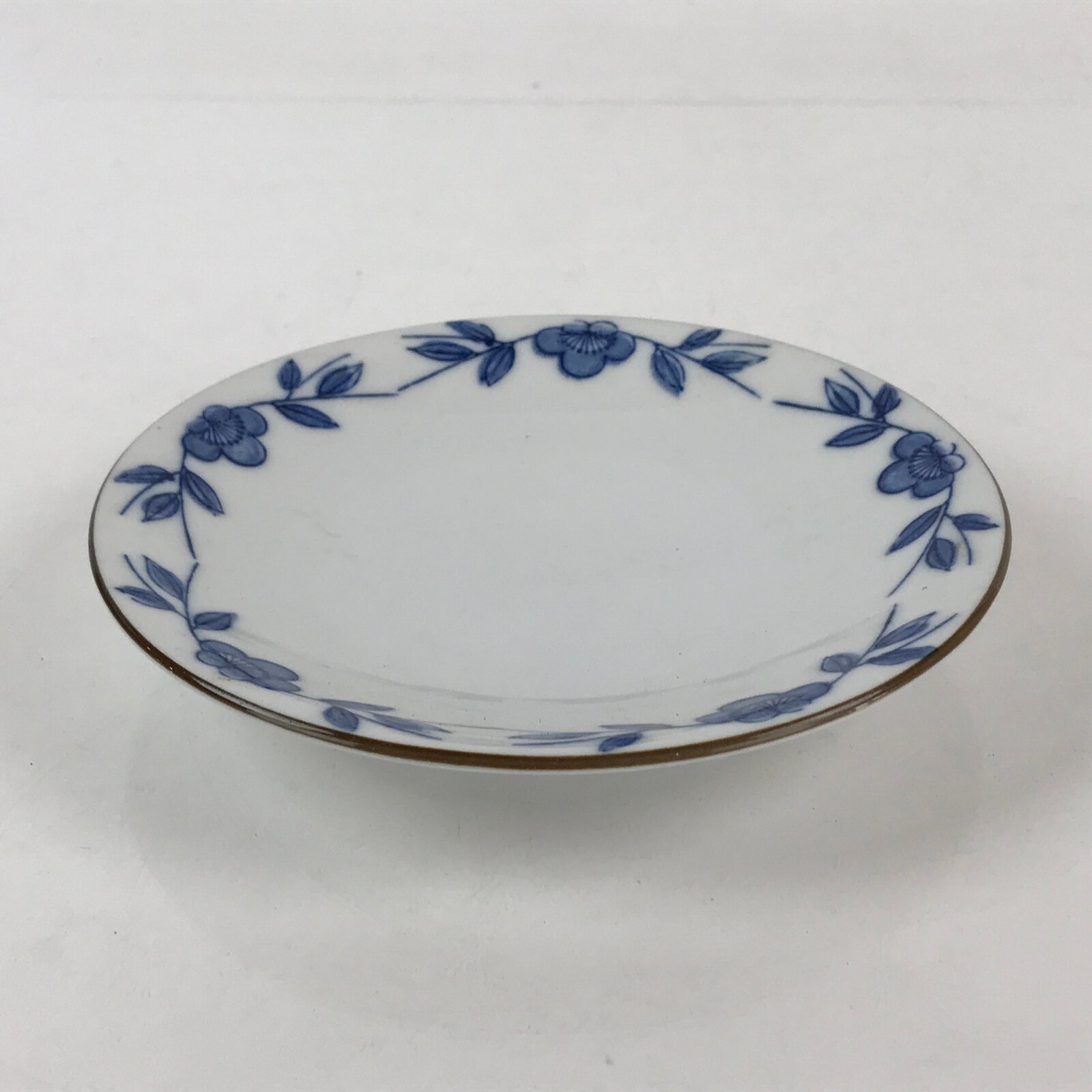 Japanese Porcelain Plate Blue Sometsuke Plum blossoms Flower Pattern Sara PY239