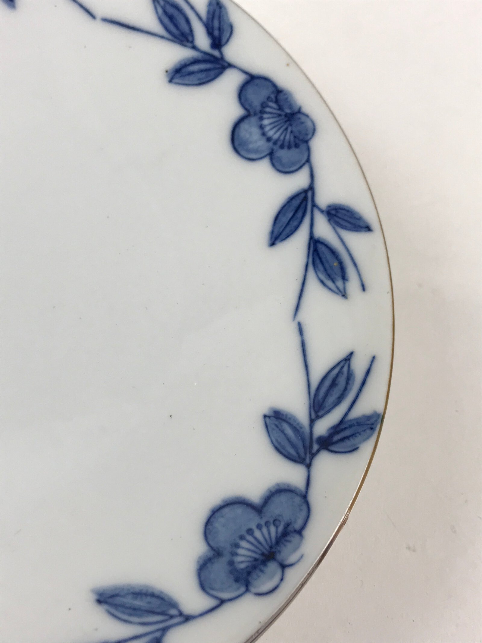 Japanese Porcelain Plate Blue Sometsuke Plum blossoms Flower Pattern Sara PY239