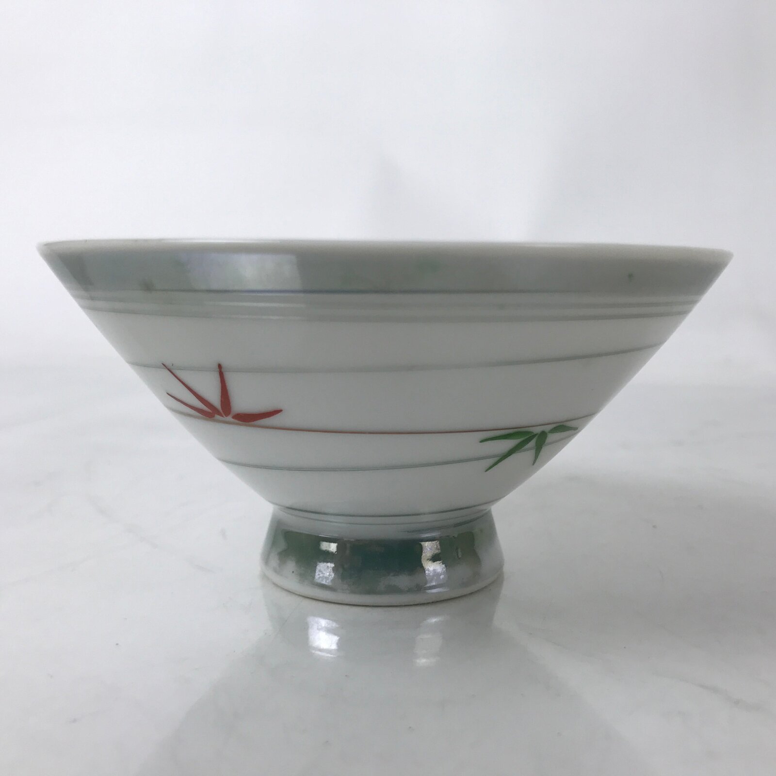 Japanese Porcelain Rice Bowl Owan Vtg Kobachi White Bamboo Leaf Line Stream Y279