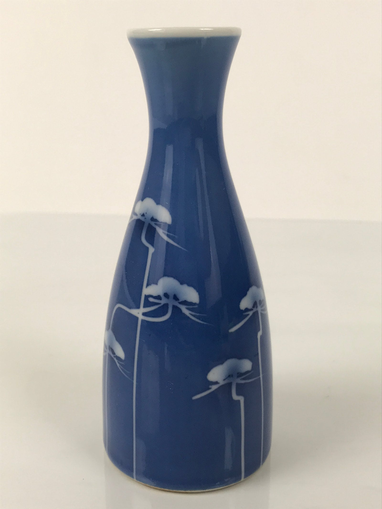Japanese Porcelain Sake Bottle Tokkuri Vtg Ichi-Go Blue White Pine Matsu TS840