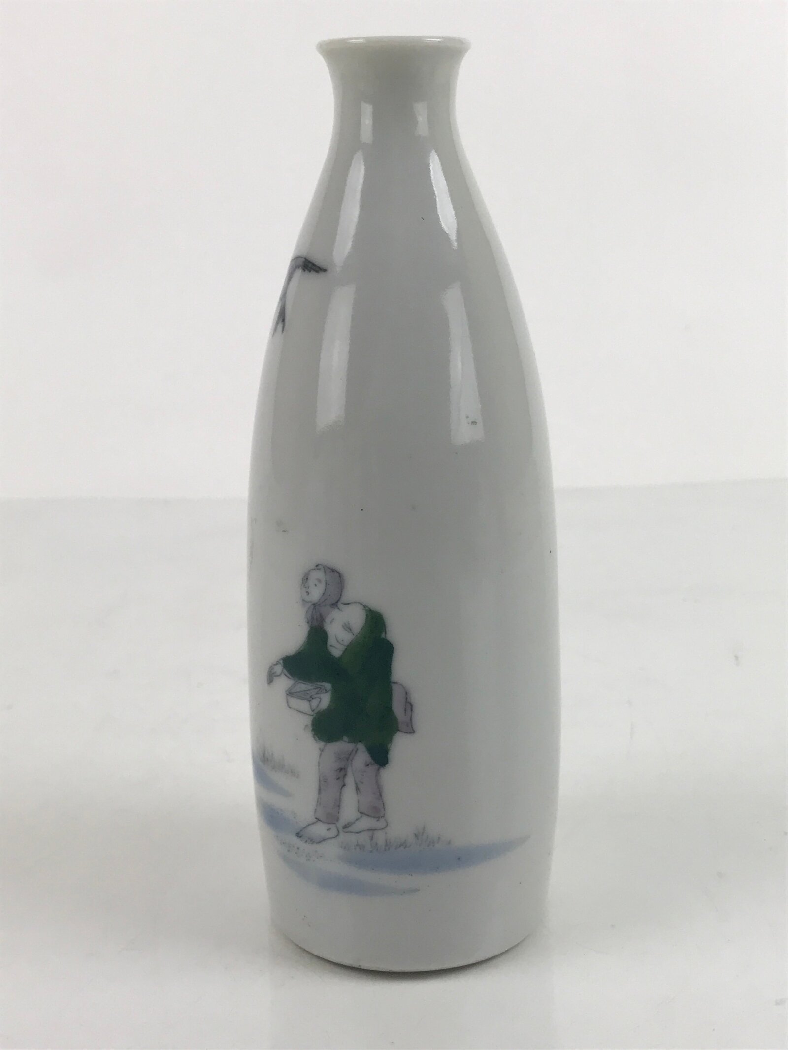 Japanese Porcelain Sake Bottle Tokkuri Vtg Man Feeding Birds Rising Sun TS681