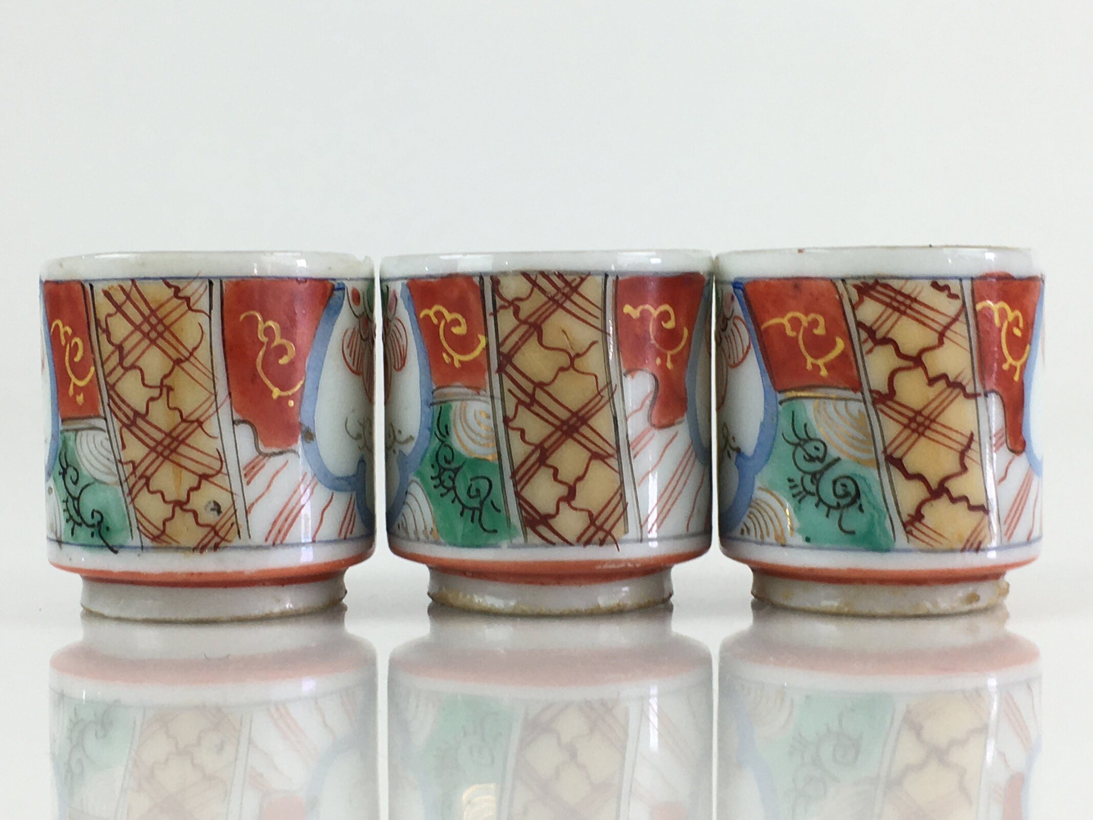 Japanese Porcelain Sake Cup 3pc Set Vtg Sakezuki Ochoko Guinomi PY131