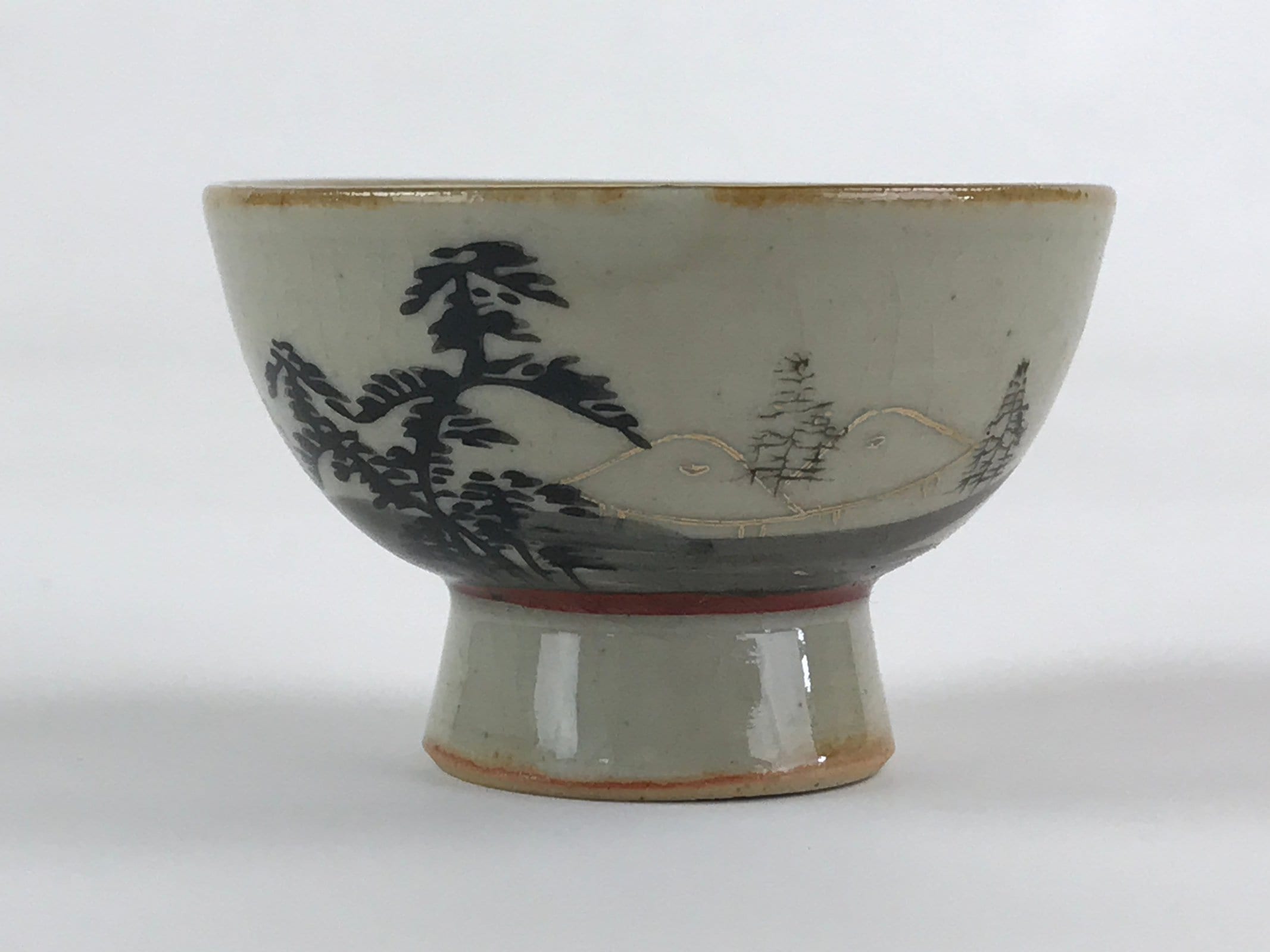 Japanese Porcelain Sake Cup Kutani Ware Beige Gold Guinomi Mountain Forest G85