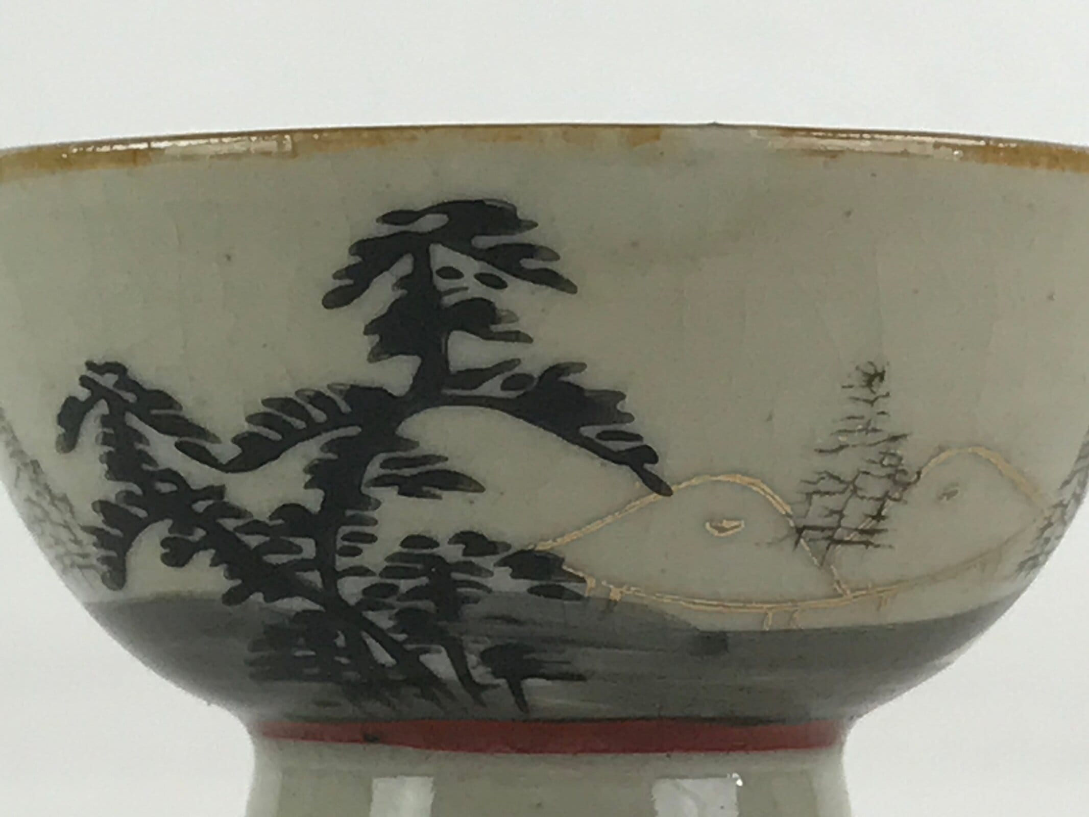 Japanese Porcelain Sake Cup Kutani Ware Beige Gold Guinomi Mountain Forest G85