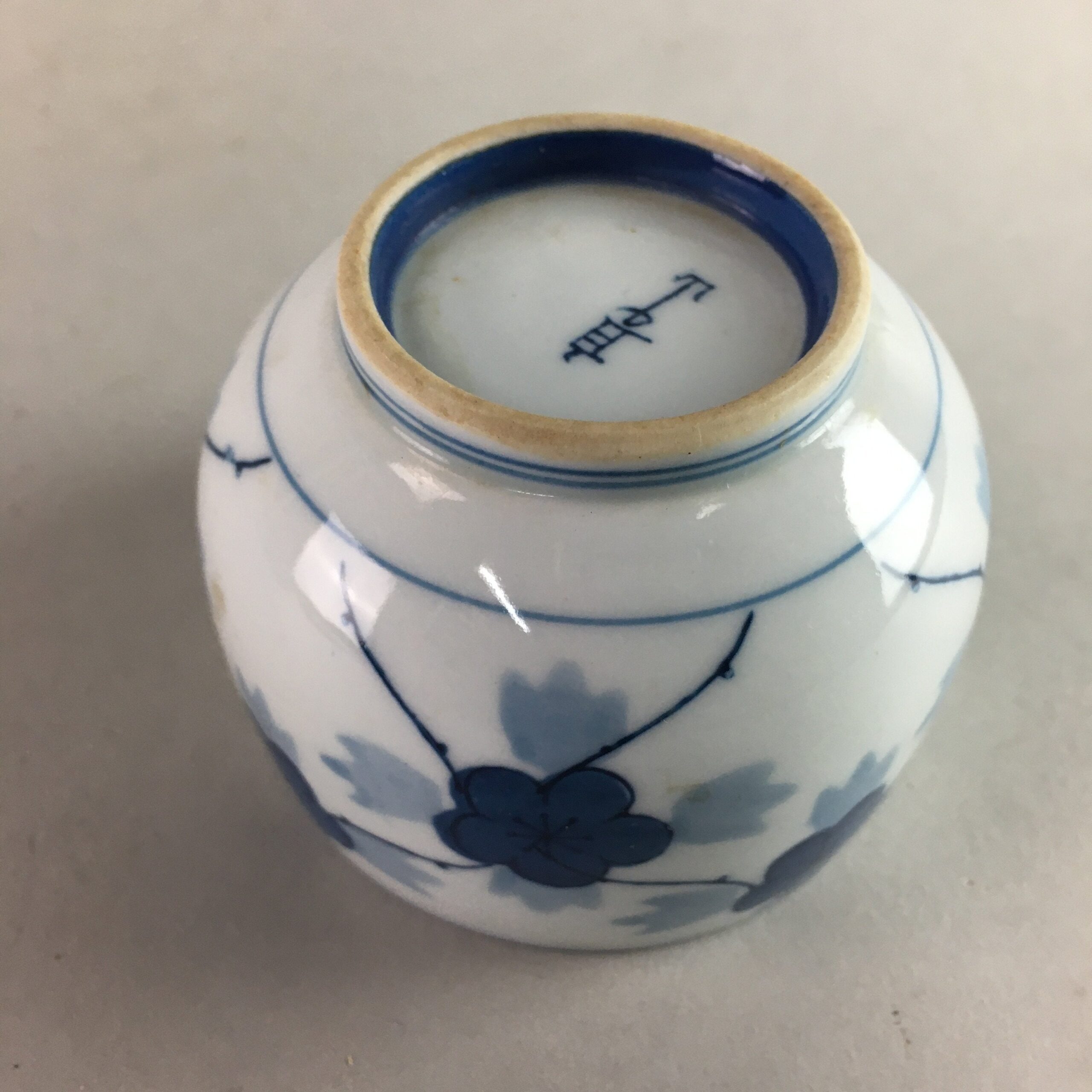 Japanese Porcelain Sake Cup Vtg Guinomi Sakazuki Blue White Sometsuke GU665