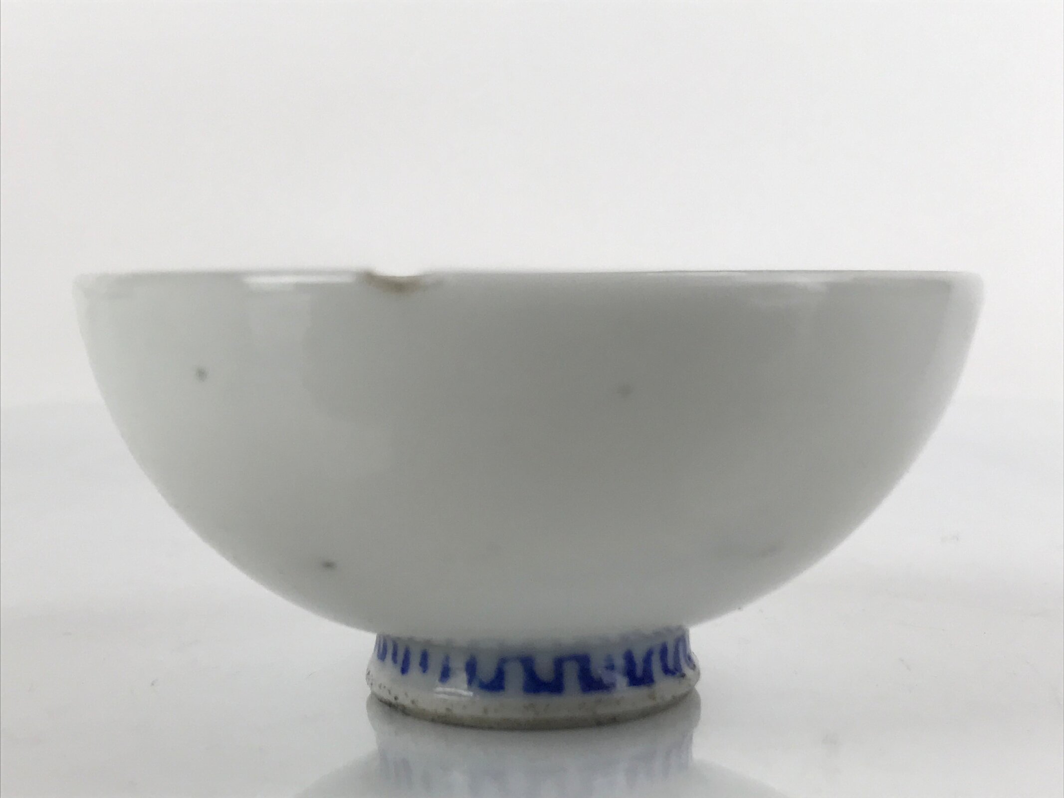 Japanese Porcelain Sake Cup Vtg Wan Ochoko Guinomi Daruma Daishi Purple G199