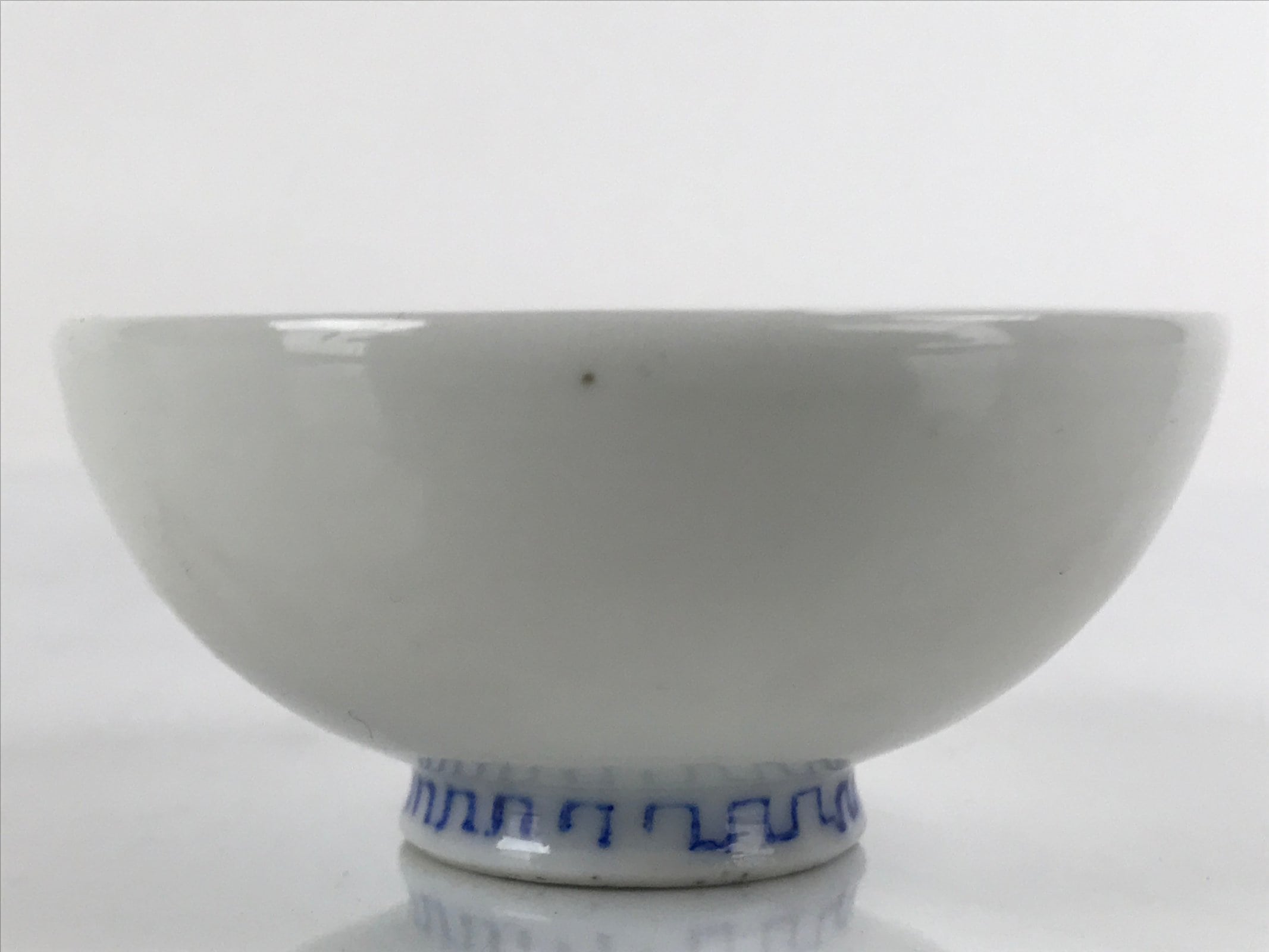 Japanese Porcelain Sake Cup Vtg Wan Ochoko Guinomi Daruma Daishi Purple G200