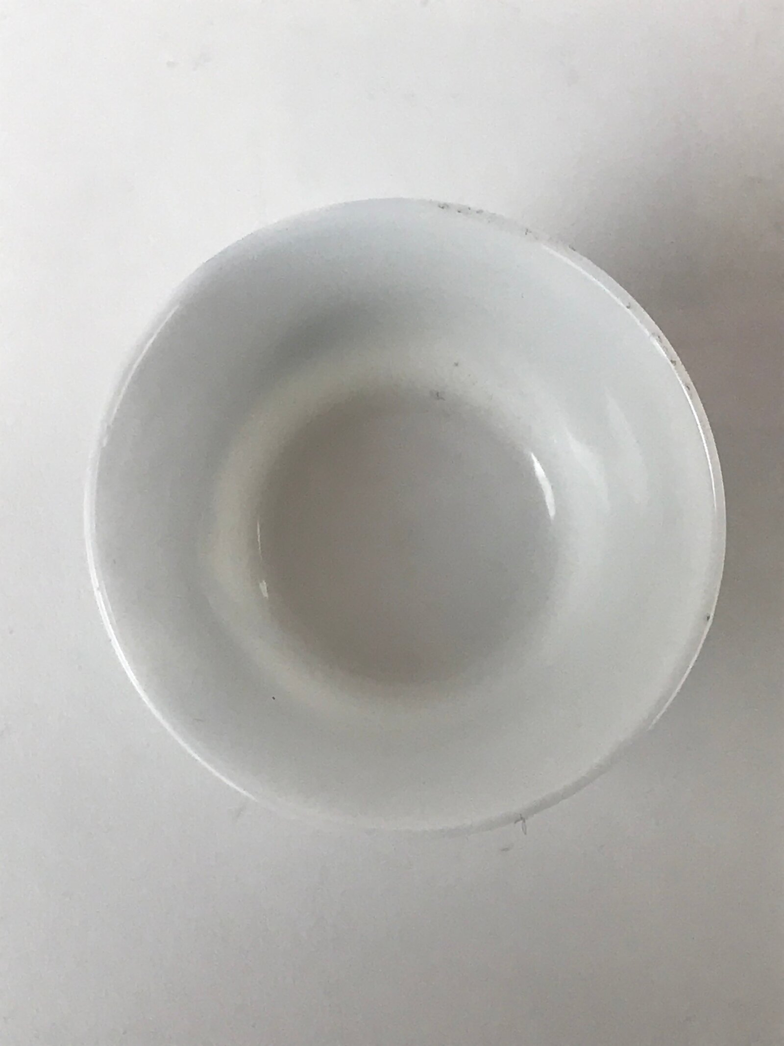 Japanese Porcelain Sake Cup Vtg Wan Ochoko Guinomi Purple Hydrangea Flower G156