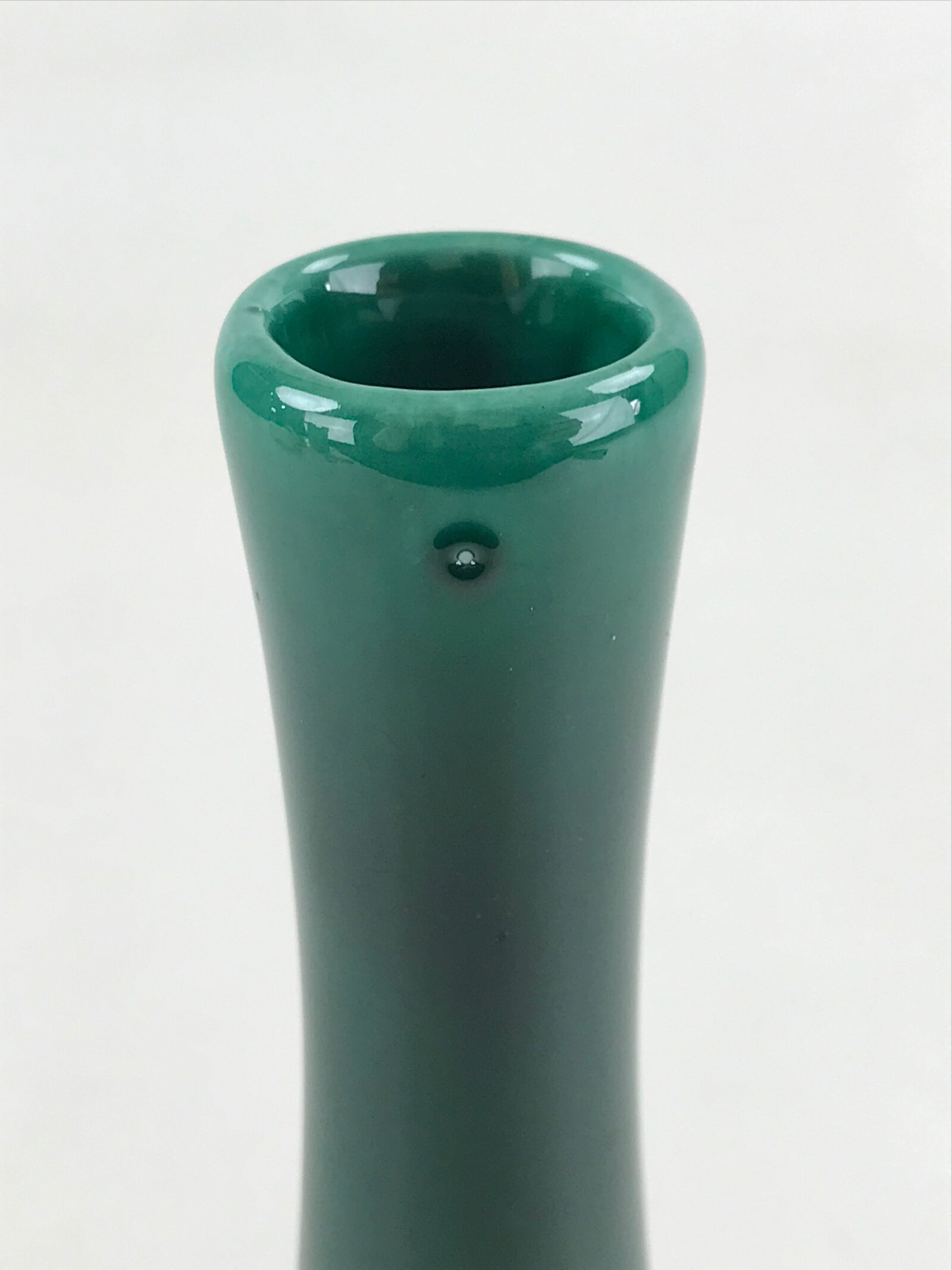 Japanese Porcelain Single Flower Vase Pottery Yakimono Tsurukubi Green PX695