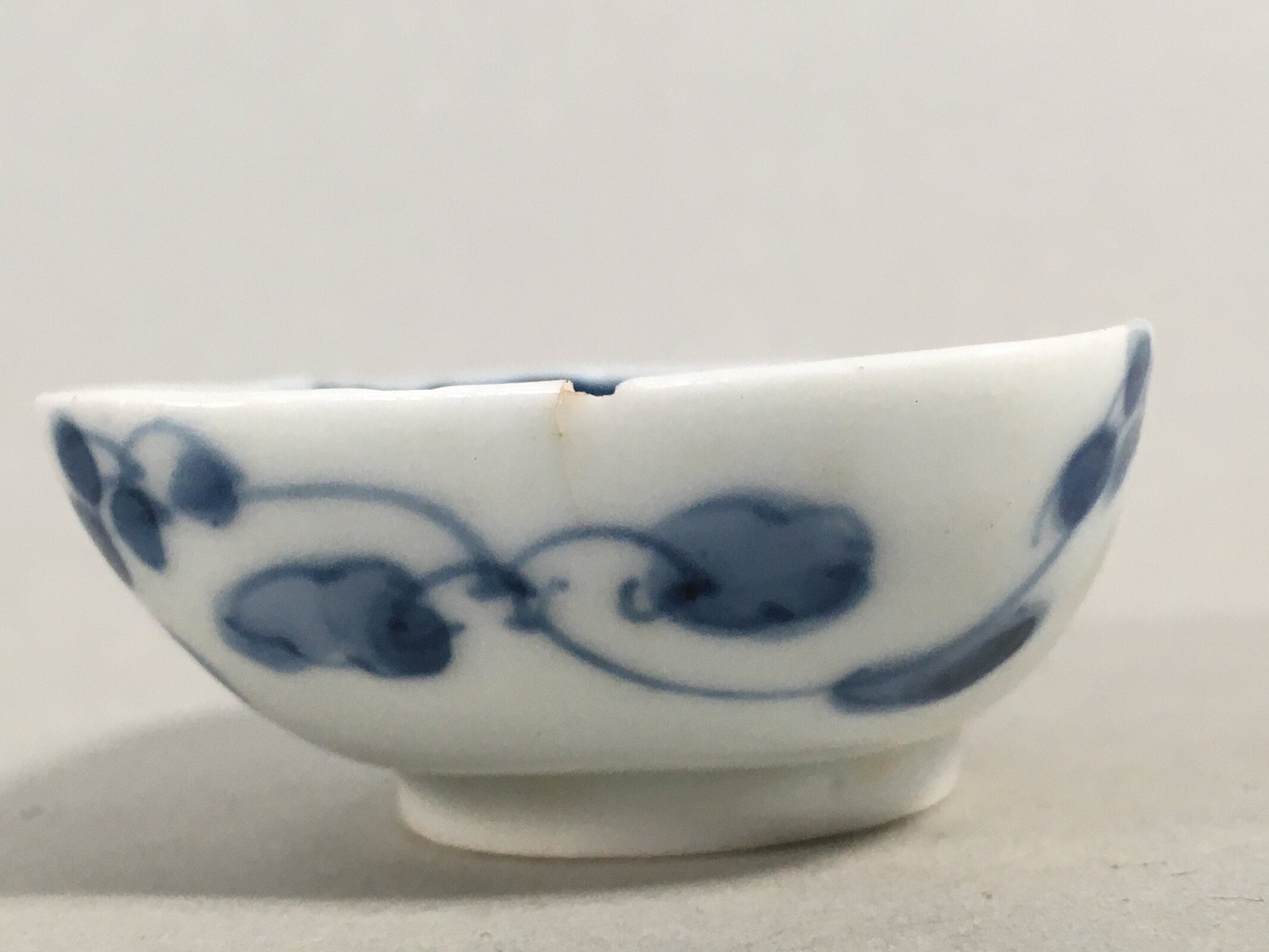 Japanese Porcelain Small Bowl Vtg Kozara Blue White Soy Sauce Dipping Dish PP410