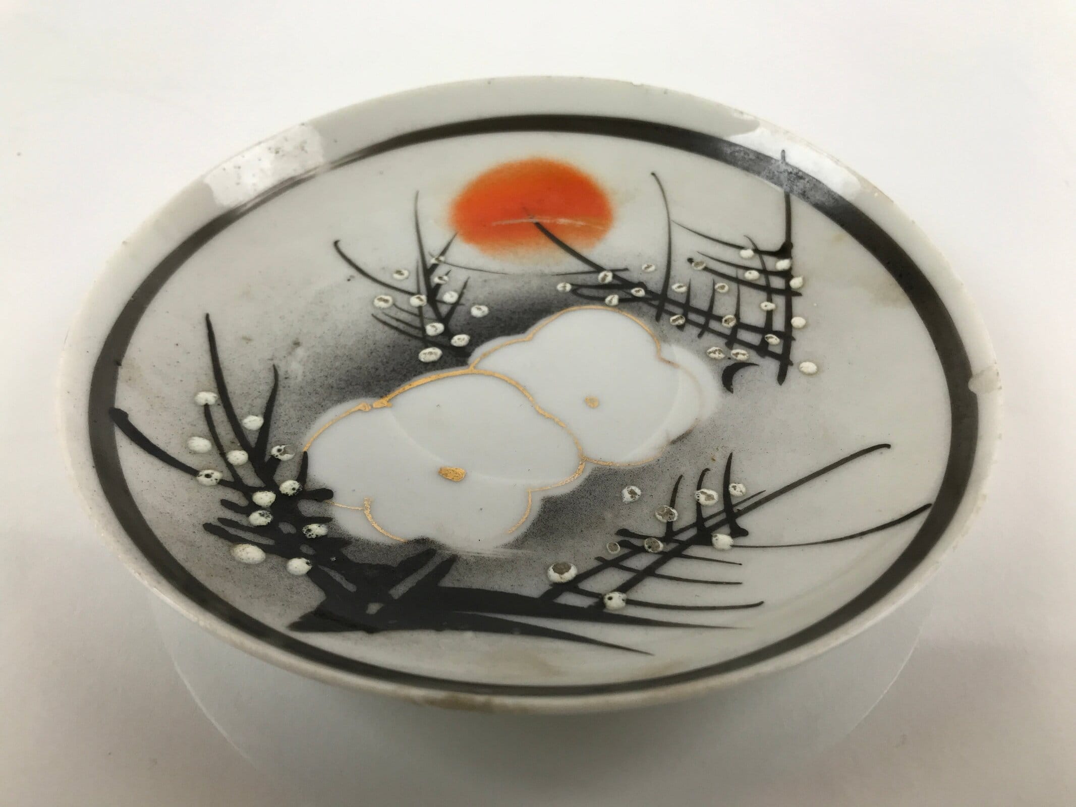 Japanese Porcelain Small Plate Kozara Vtg Plum Blossom Sun Black White PY693