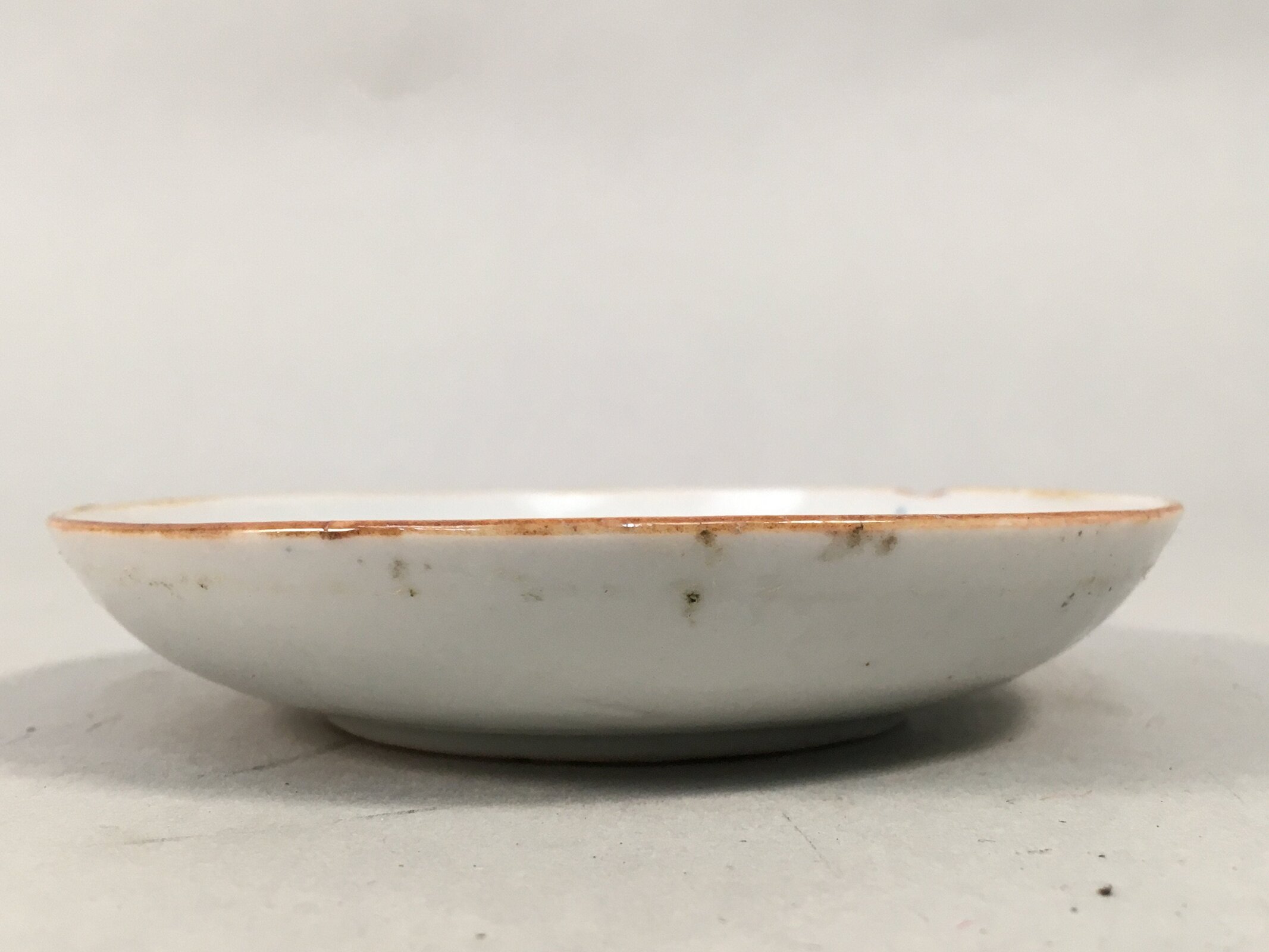 Japanese Porcelain Small Plate Vtg Round White Blue Kozara Kimono Doll PP400