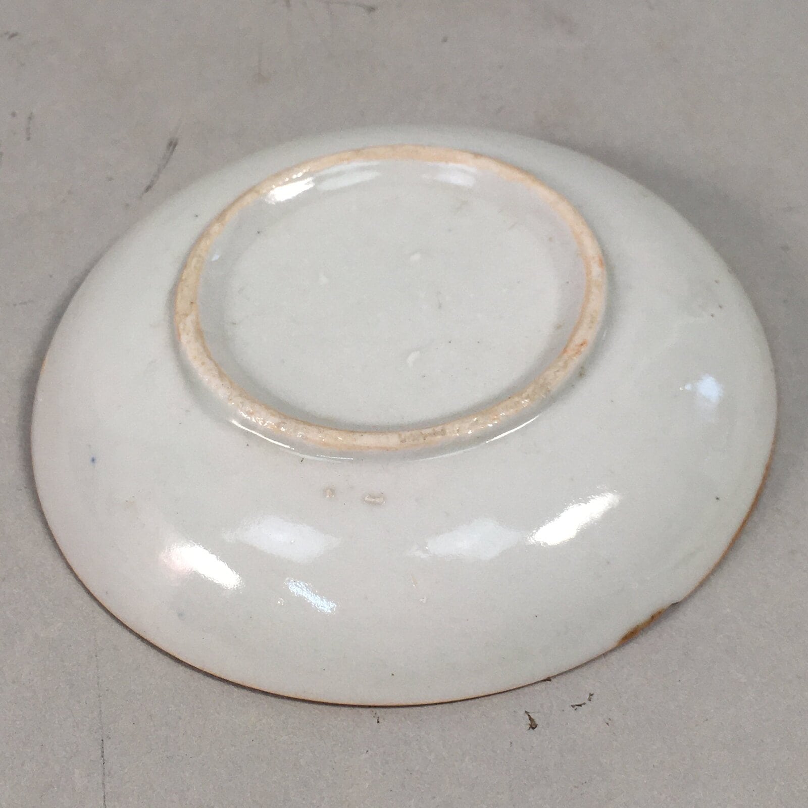 Japanese Porcelain Small Plate Vtg Round White Blue Kozara Kimono Doll PP400