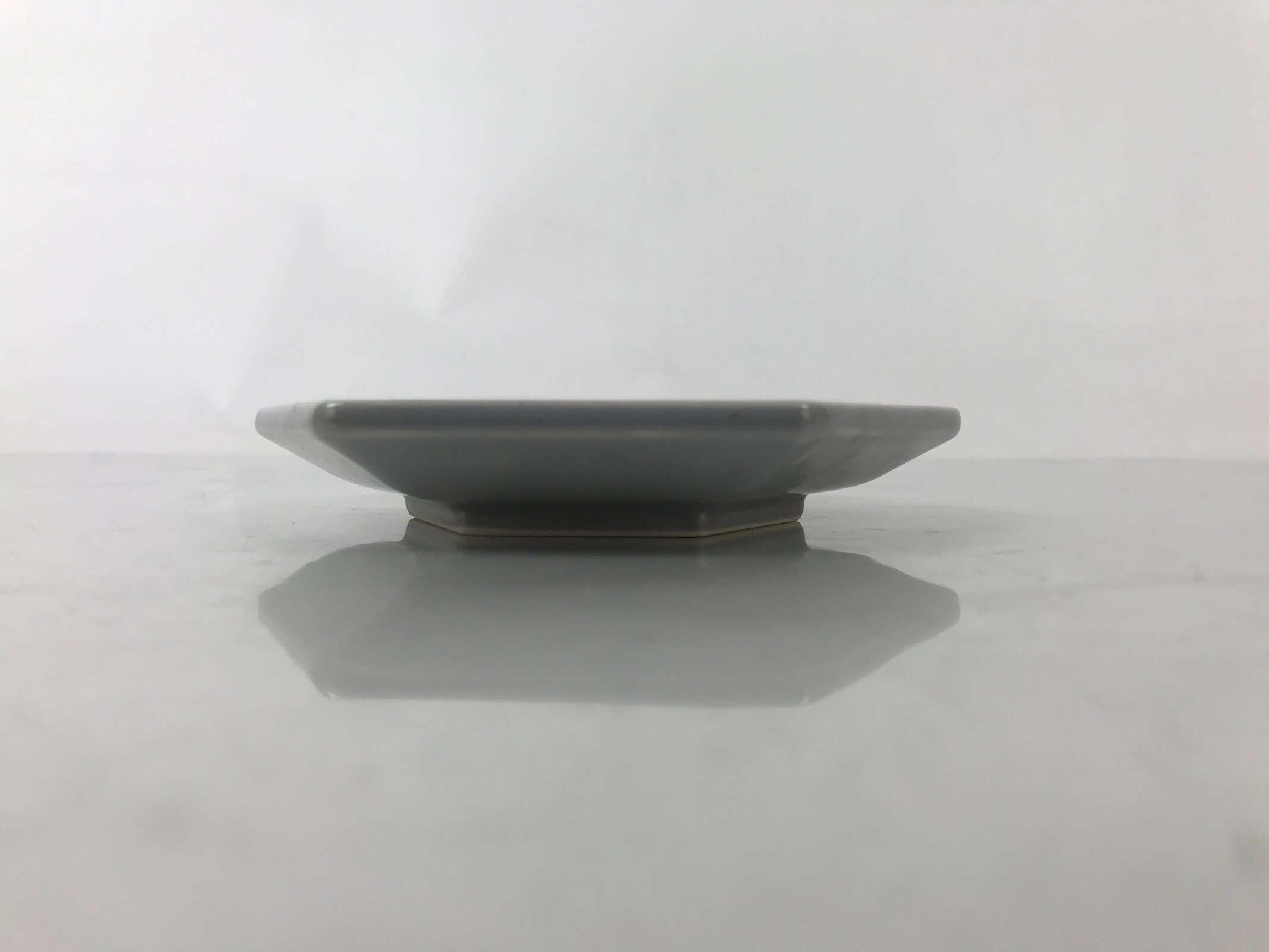 Japanese Porcelain Small Serving Plate Meimeizara Hexagon Pine Tree Gray Y217