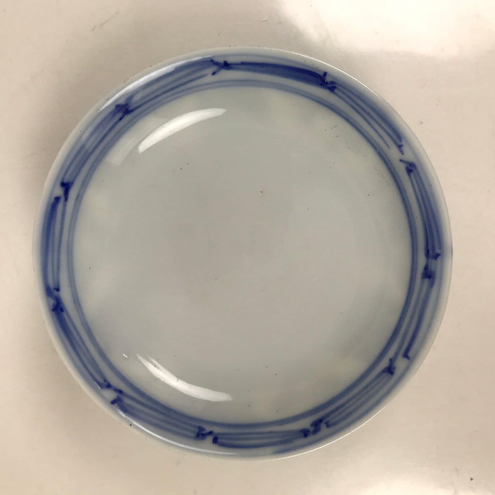 Japanese Porcelain Sometsuke Lidded Bowl Owan Vtg Pottery White Blue Floral Y298