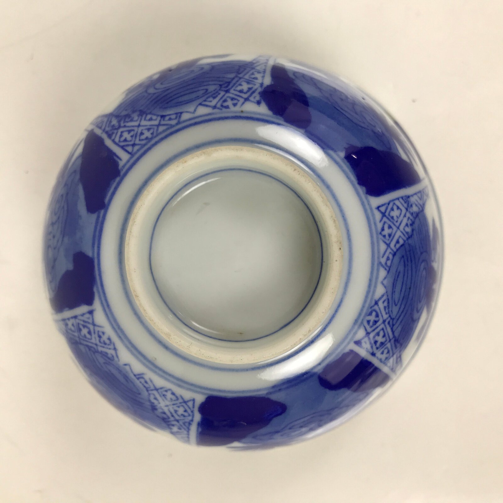 Japanese Porcelain Sometsuke Lidded Bowl Owan Vtg Pottery White Blue Floral Y305