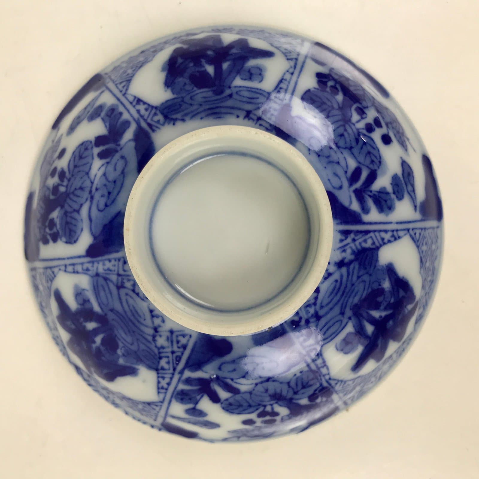 Japanese Porcelain Sometsuke Lidded Bowl Owan Vtg Pottery White Blue Floral Y305