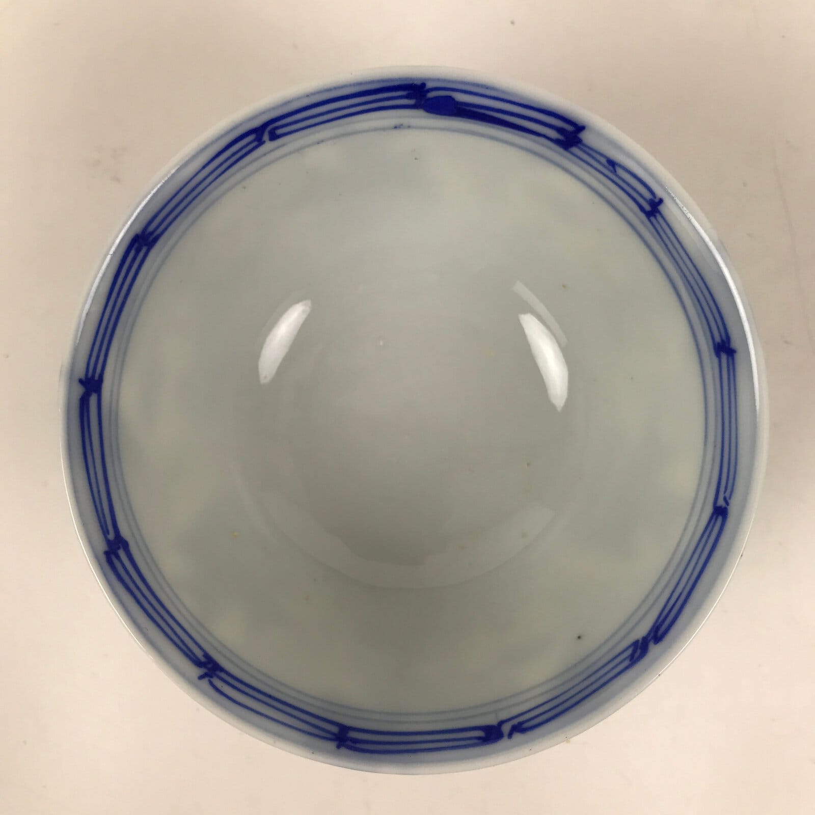 Japanese Porcelain Sometsuke Lidded Bowl Owan Vtg Pottery White Blue Floral Y306