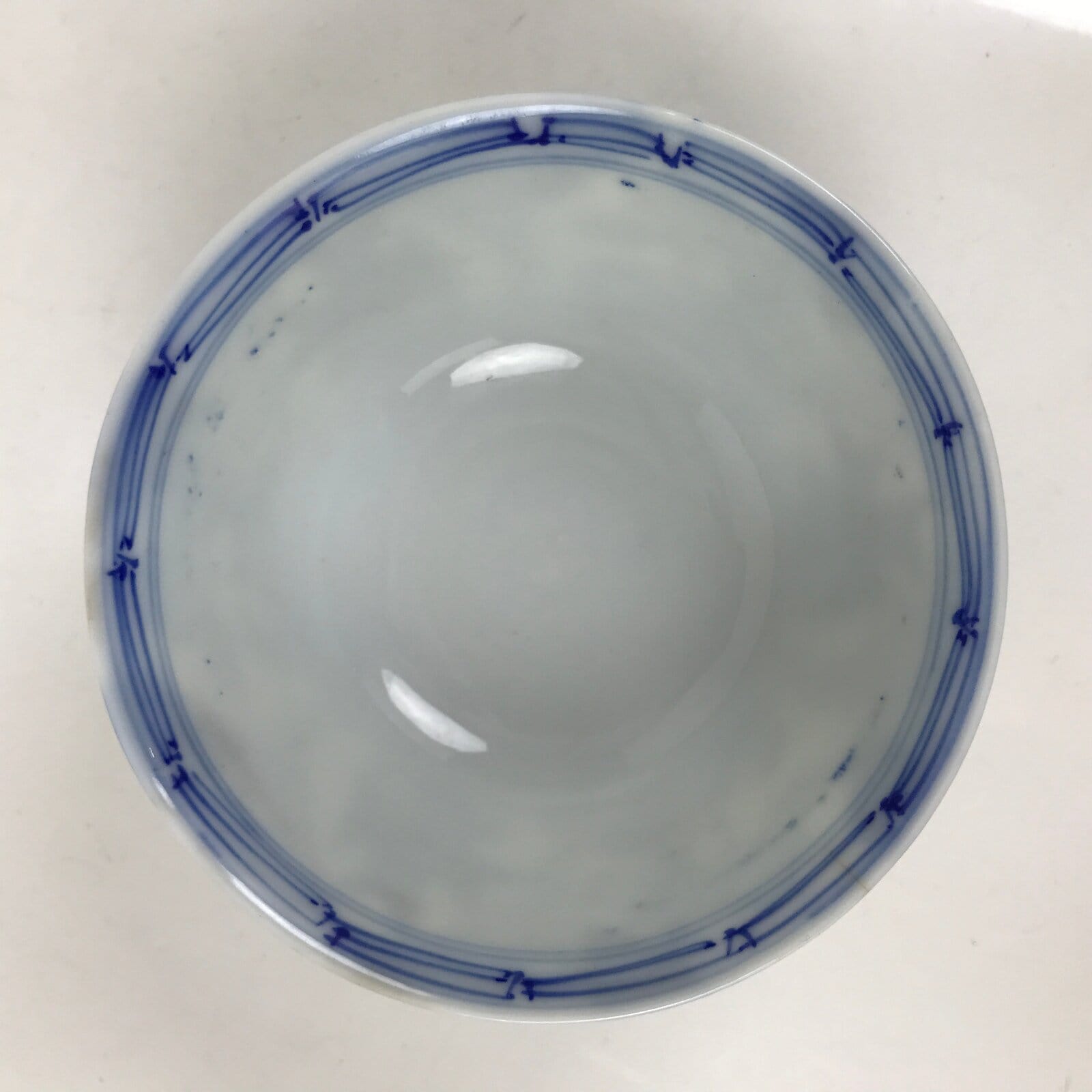 Japanese Porcelain Sometsuke Lidded Bowl Owan Vtg Pottery White Blue Floral Y307