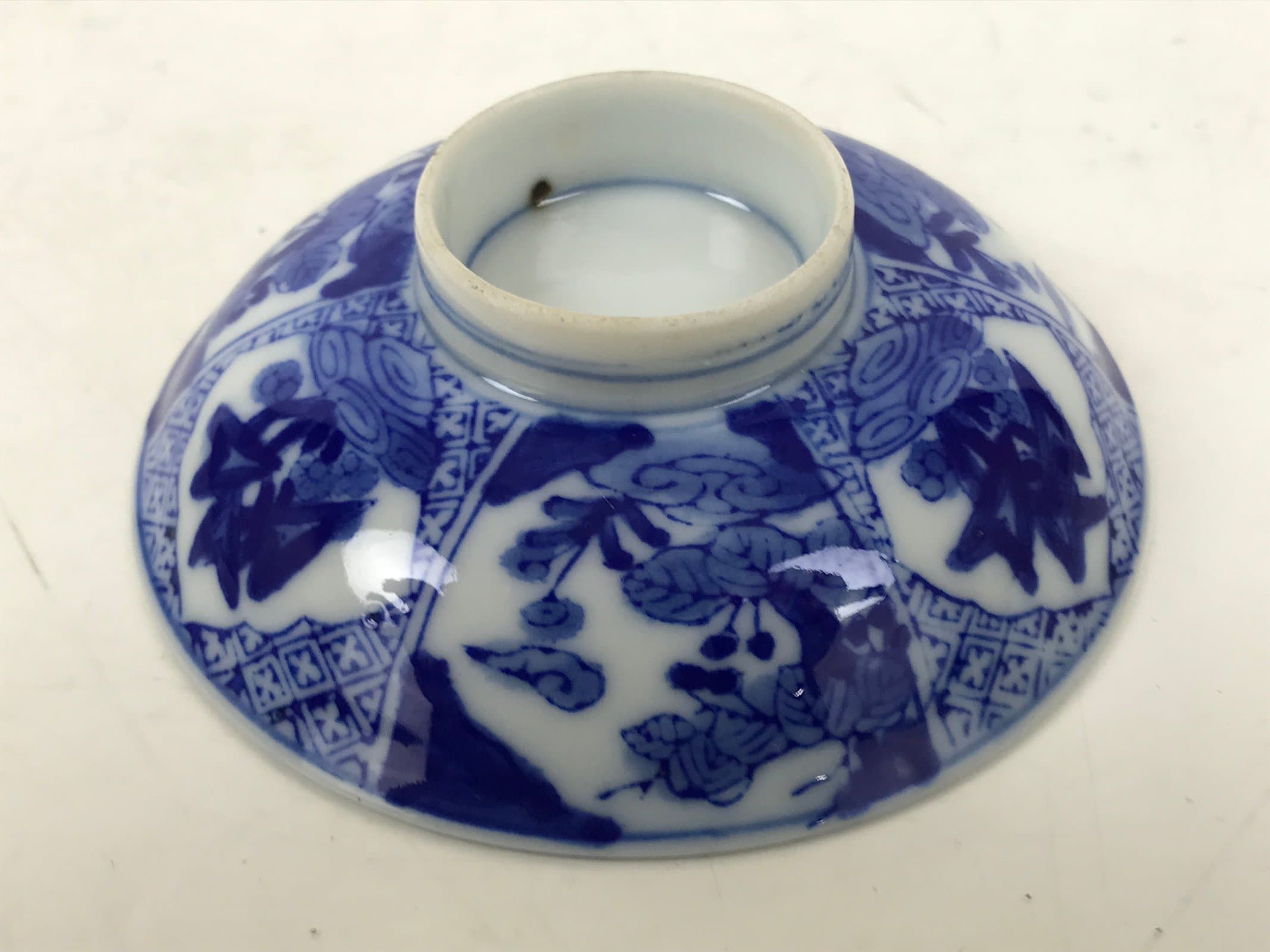 Japanese Porcelain Sometsuke Lidded Bowl Owan Vtg Pottery White Blue Floral Y314