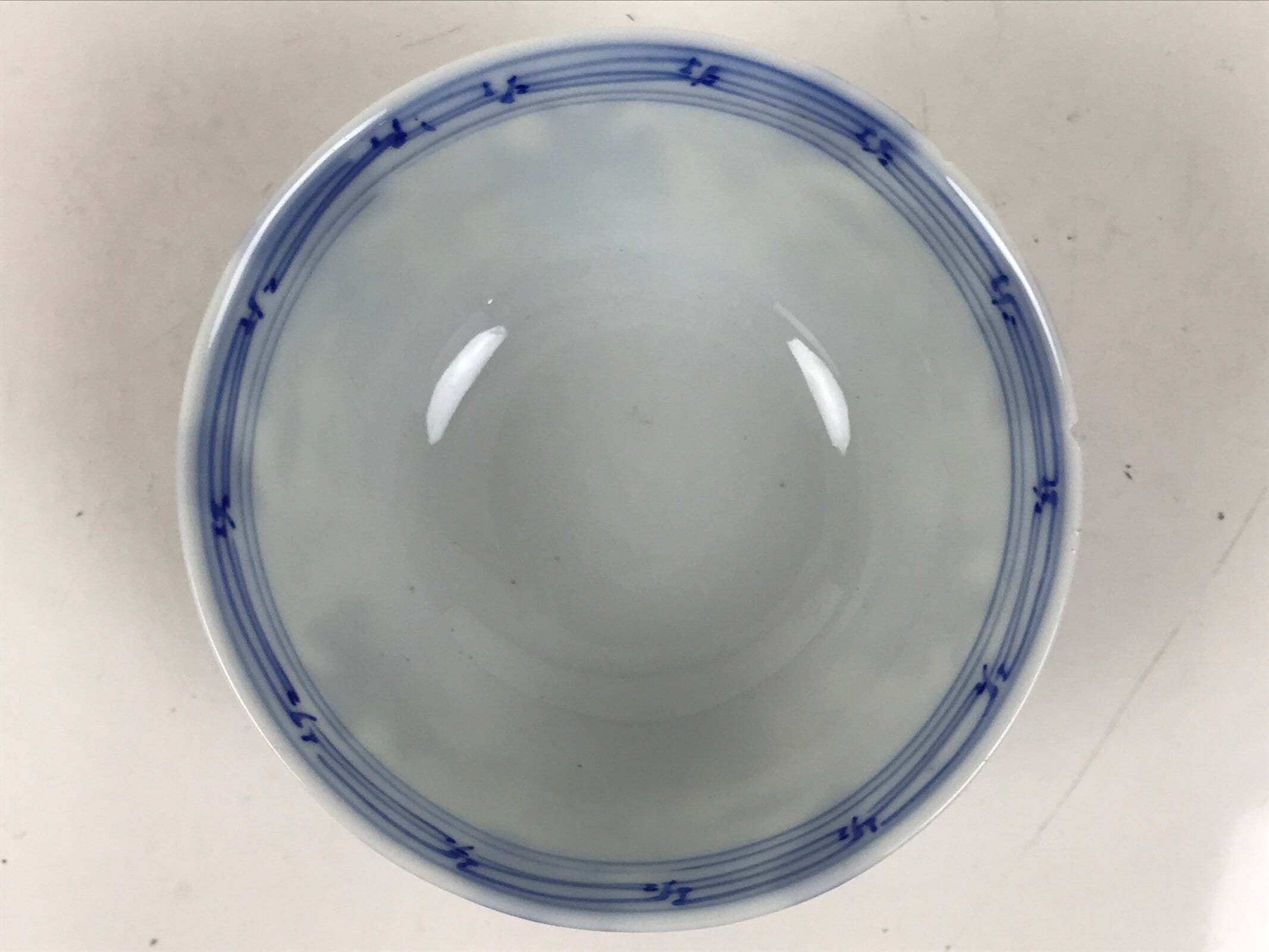 Japanese Porcelain Sometsuke Lidded Bowl Owan Vtg Pottery White Blue Floral Y314