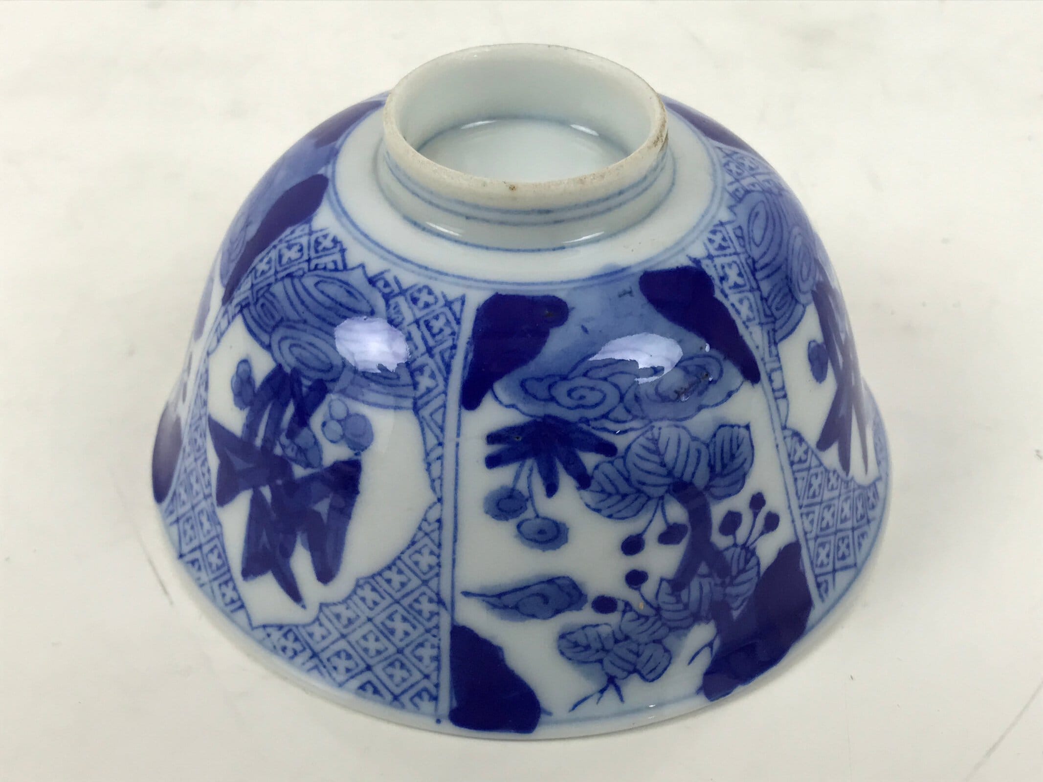 Japanese Porcelain Sometsuke Lidded Bowl Owan Vtg Pottery White Blue Floral Y314
