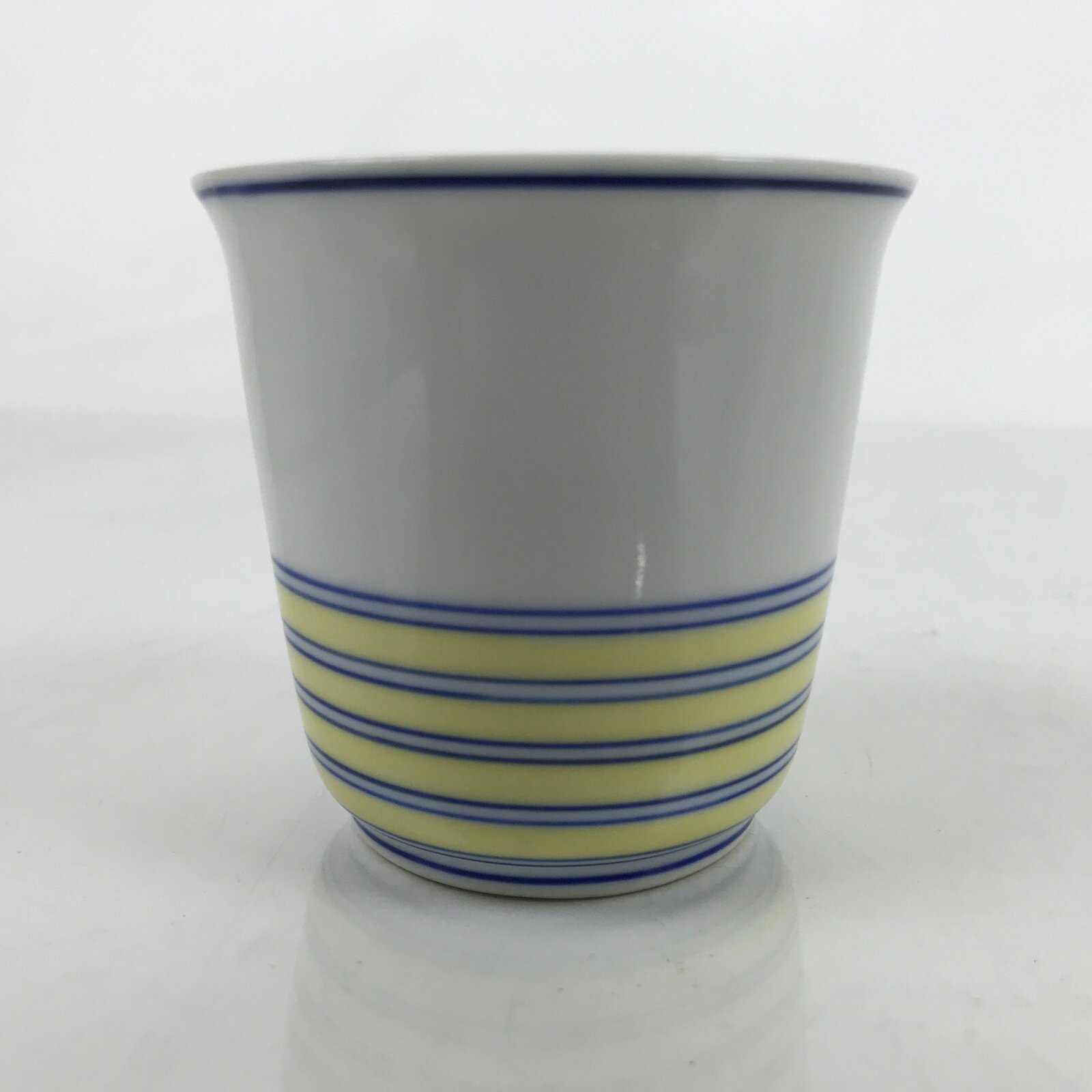Japanese Porcelain Tachikichi Teacup Vtg White Yellow Blue Lines Yunomi TC447