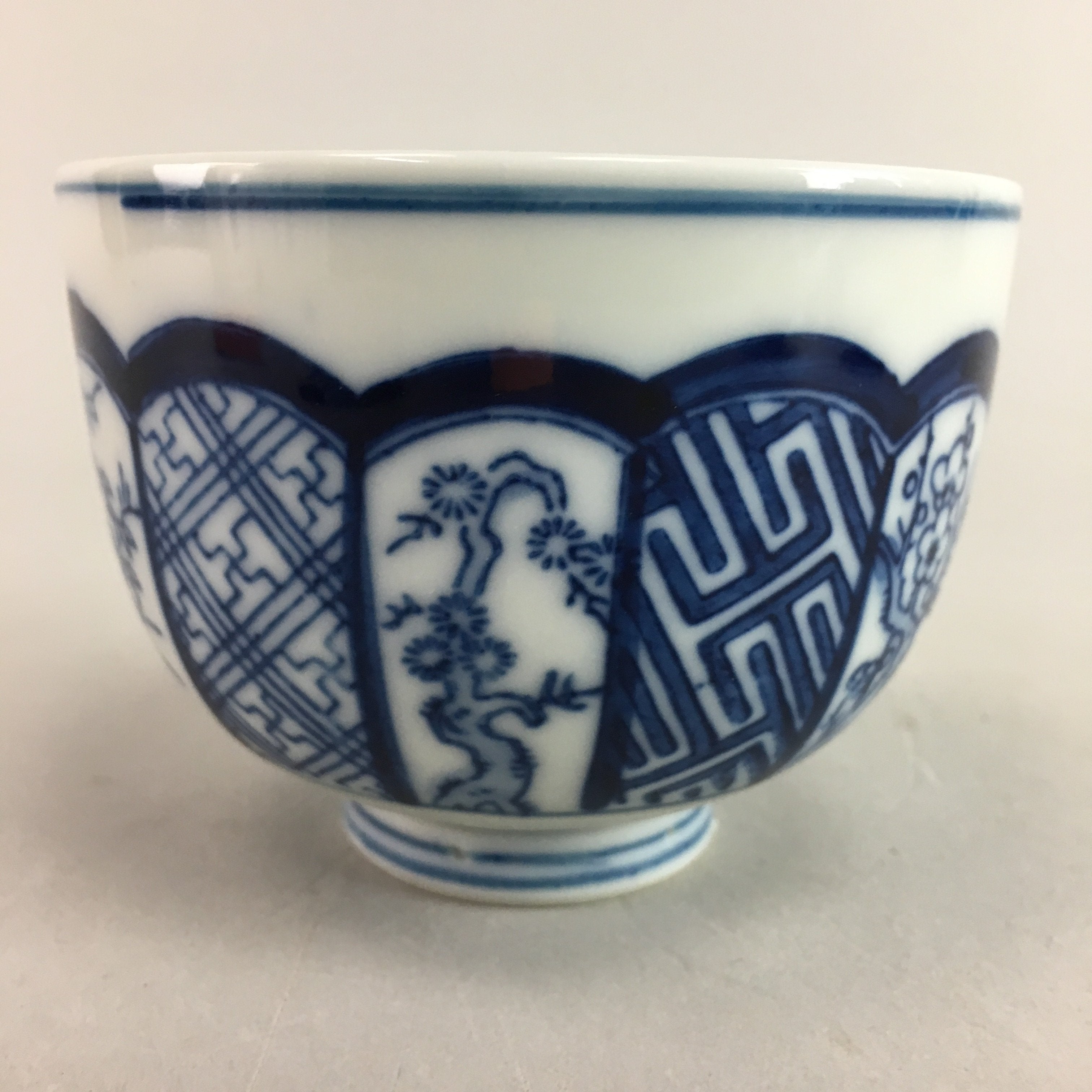 Japanese Porcelain Teacup Vtg Yunomi Sencha Blue Sometsuke Floral Design PT458