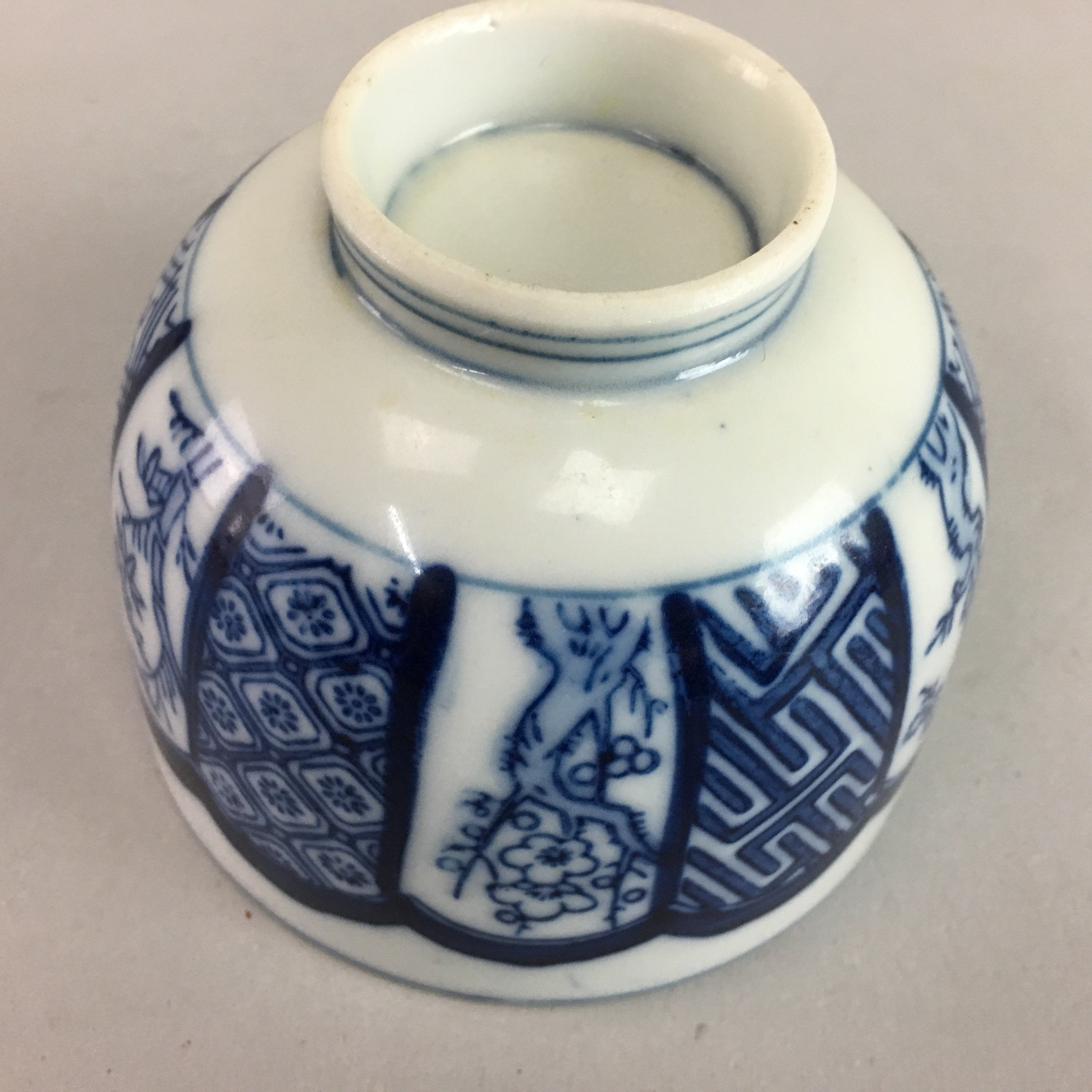 Japanese Porcelain Teacup Vtg Yunomi Sencha Blue Sometsuke Floral Design PT458