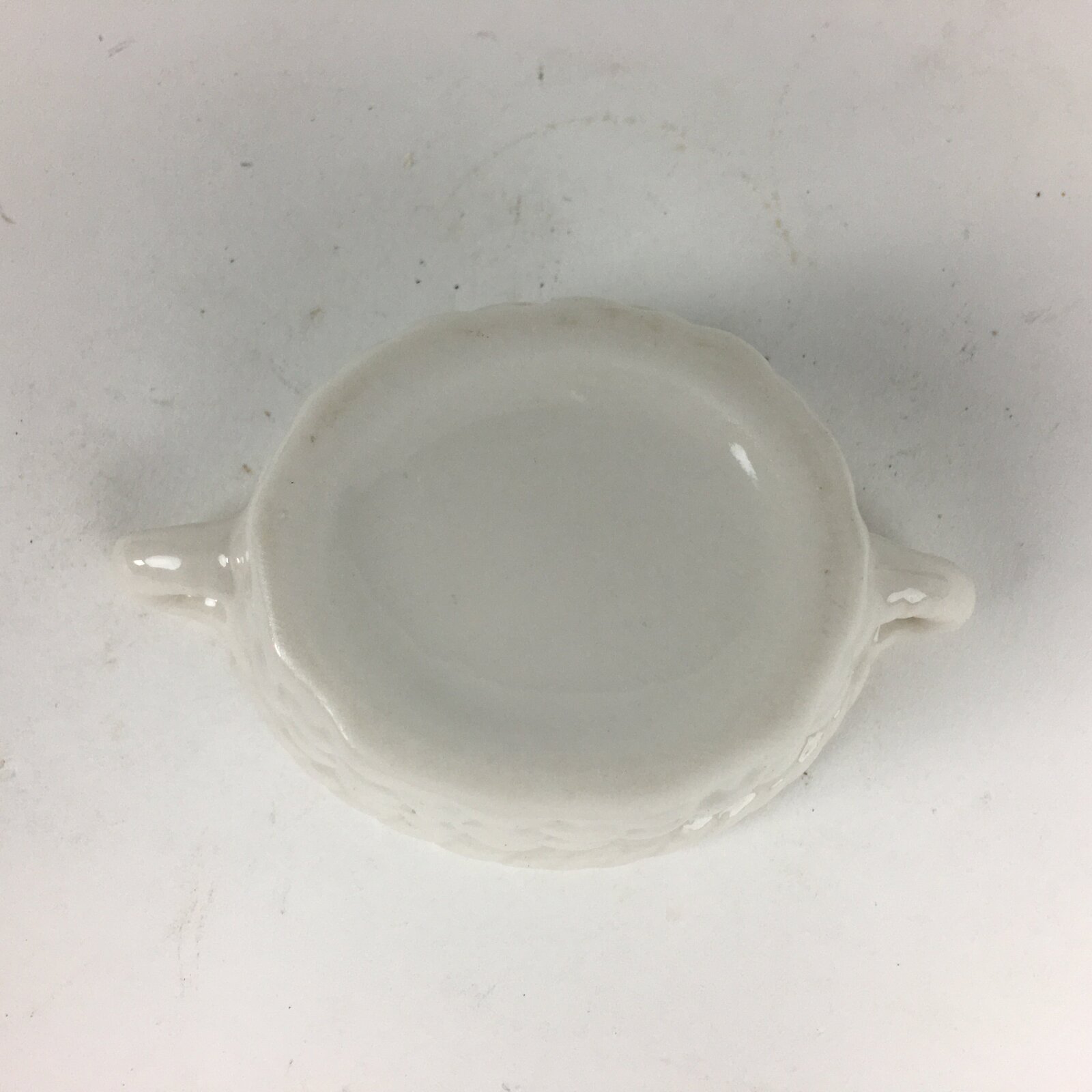 Japanese Porcelain Tiny Pot Bowl Basket Shape Two Handles White Container PP875