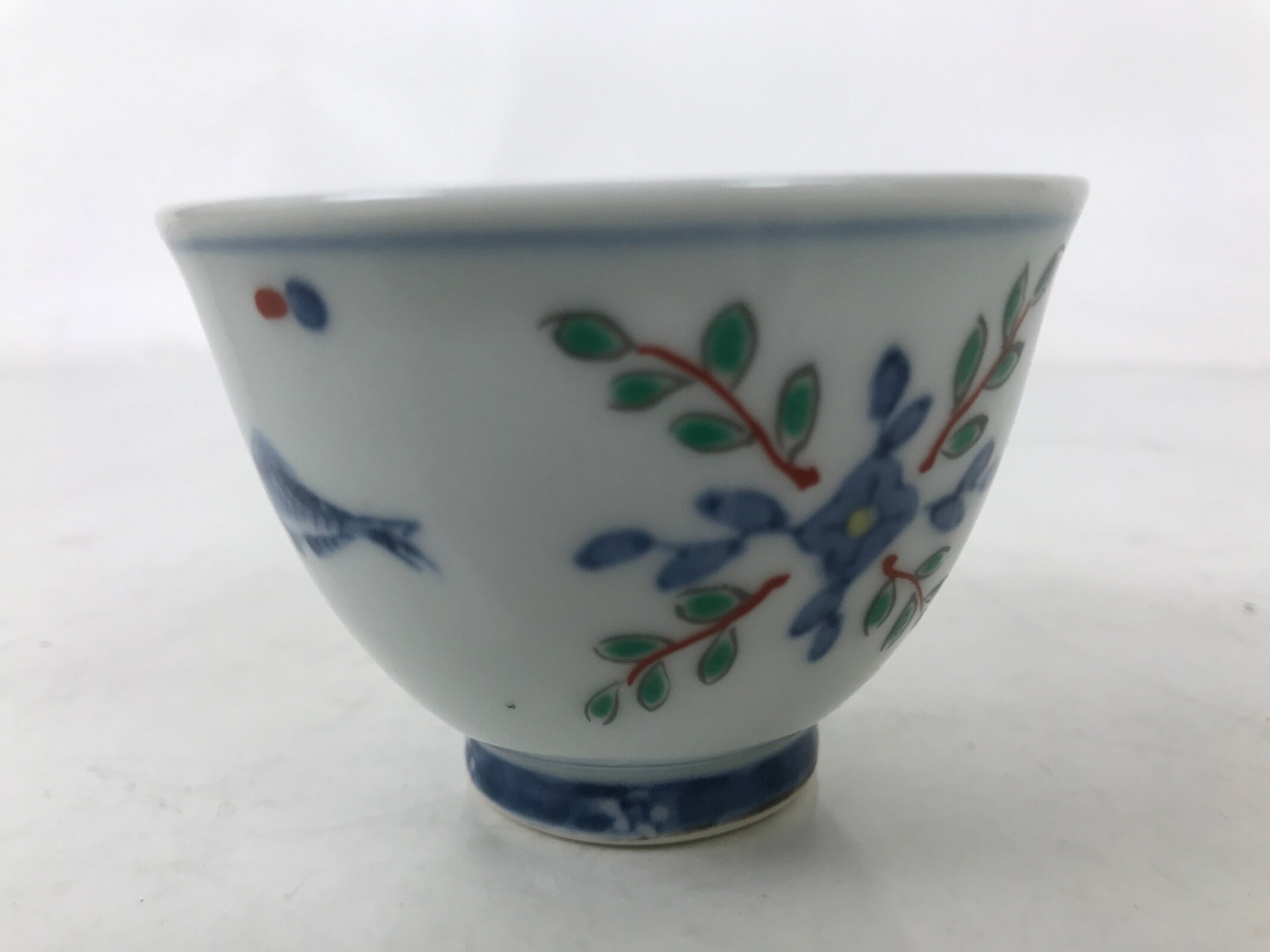 Japanese Porcelain Yunomi Teacup Pottery Vtg White Blue Hishi Fish Sencha TC591