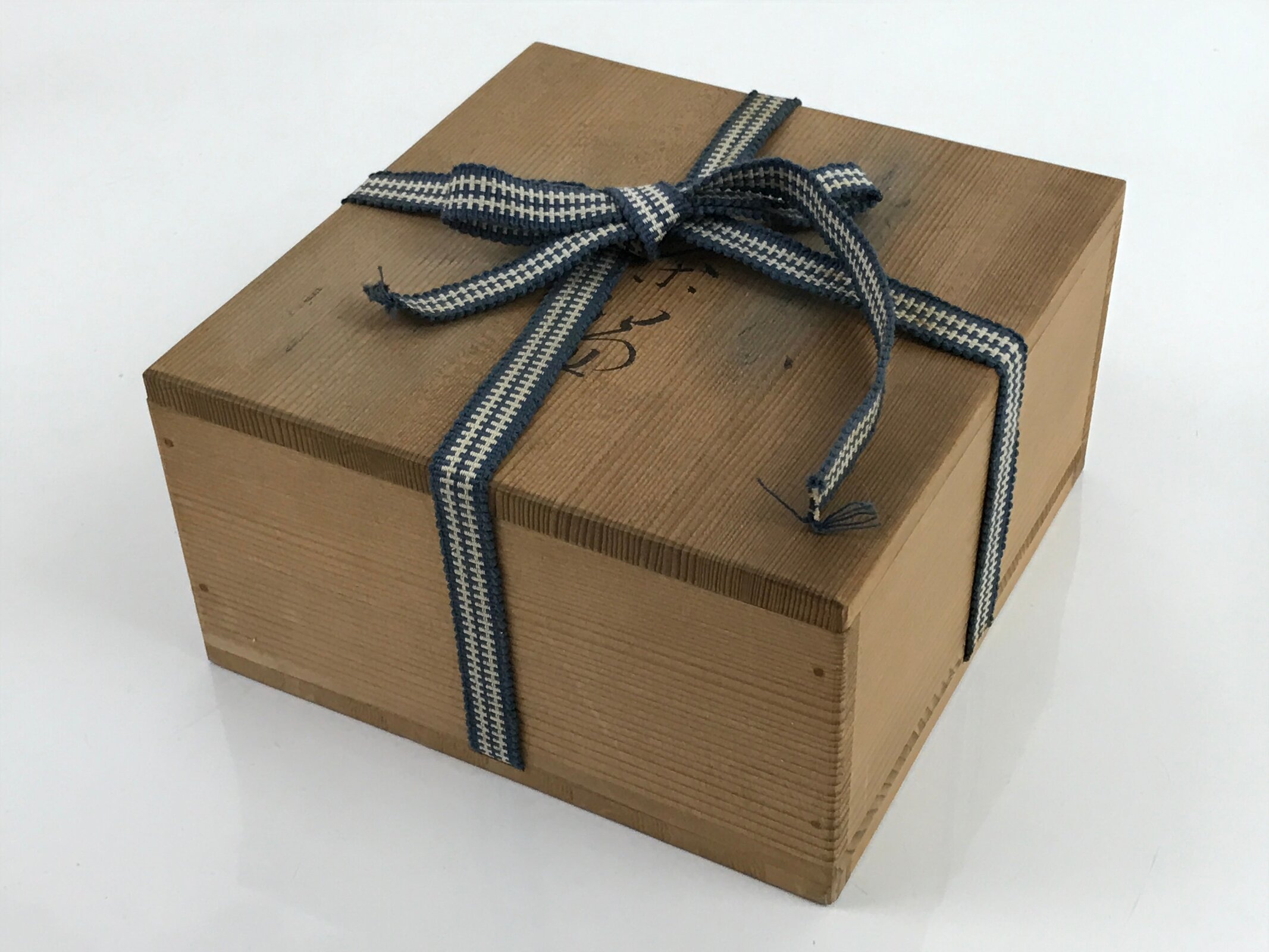 Japanese Pottery Summer Chawan Tea Bowl Vtg Crackle Glaze Gray W/ Box PX734