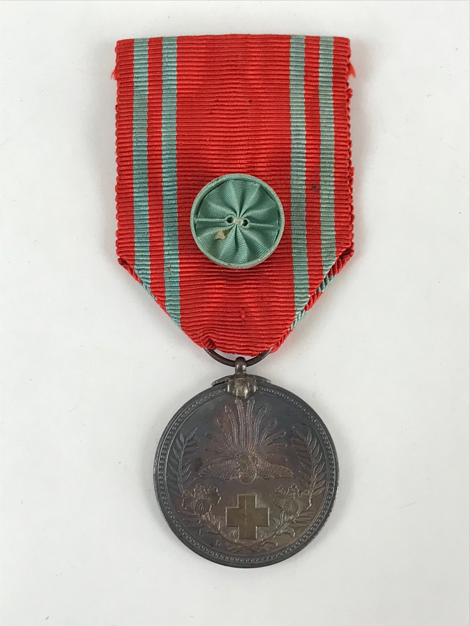 Japanese Red Cross Employee Emblem Badge Vtg Nihon-Sekijuji Red Ribbon JK448