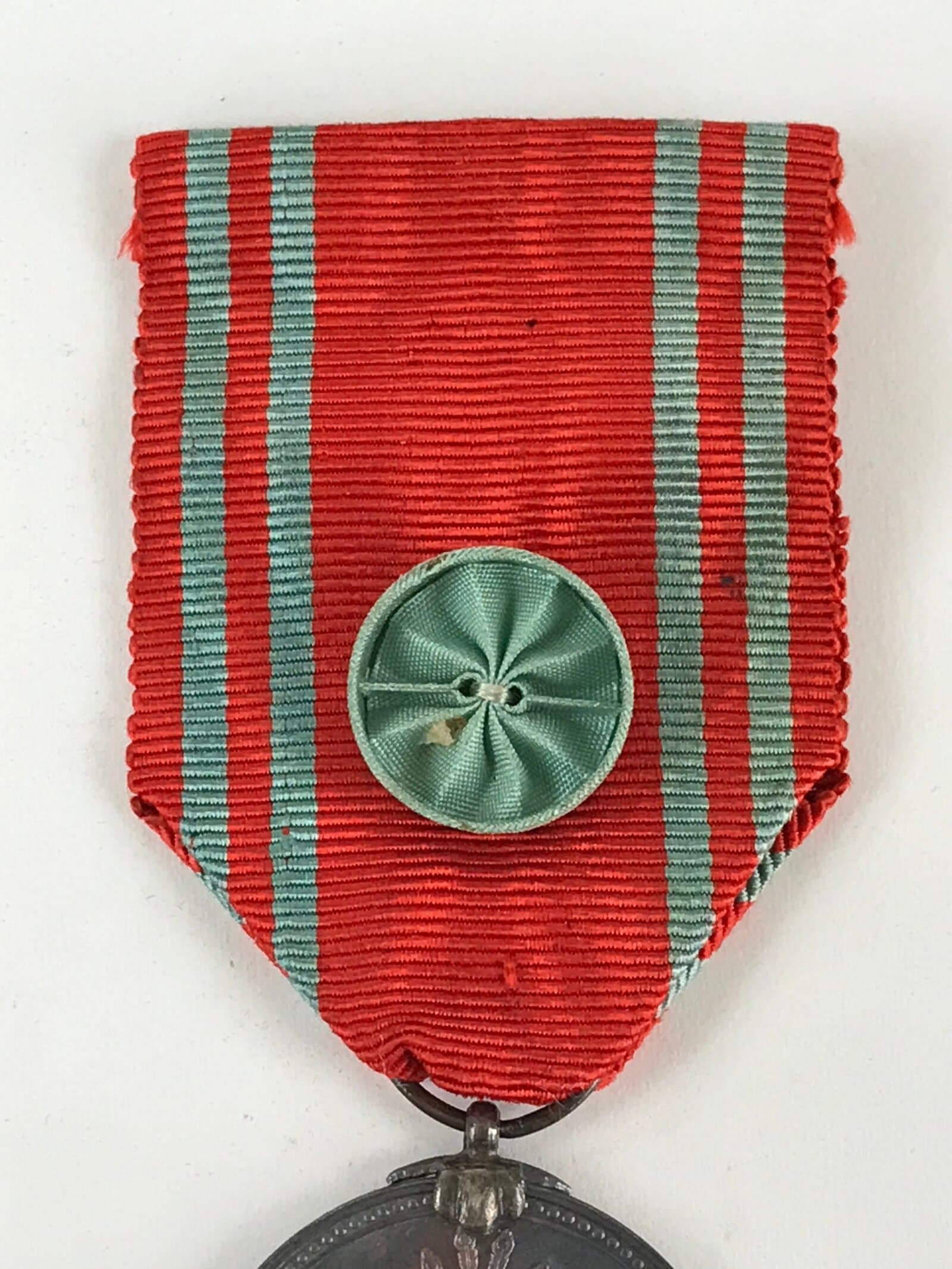 Japanese Red Cross Employee Emblem Badge Vtg Nihon-Sekijuji Red Ribbon JK448