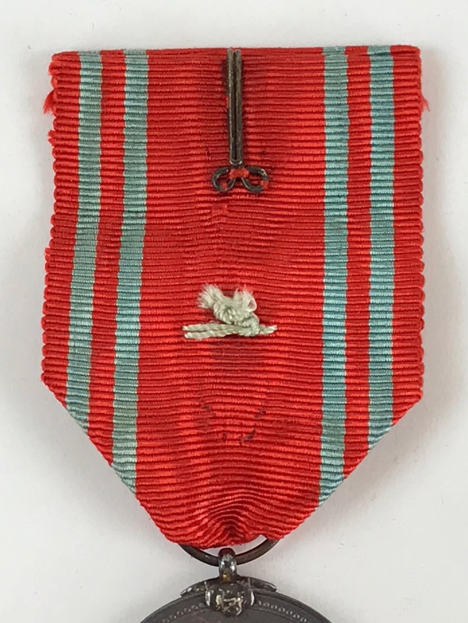 Japanese Red Cross Employee Emblem Badge Vtg Nihon-Sekijuji Red Ribbon JK448