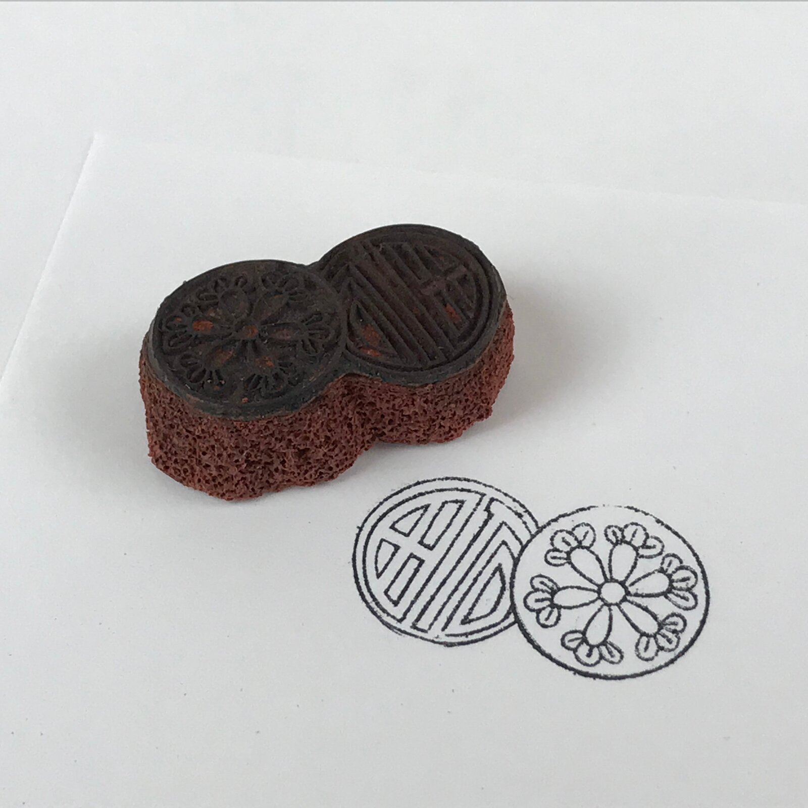 Japanese Rubber Stamp Flower Geometric Vtg Circles Sponge Base Stationary HS194