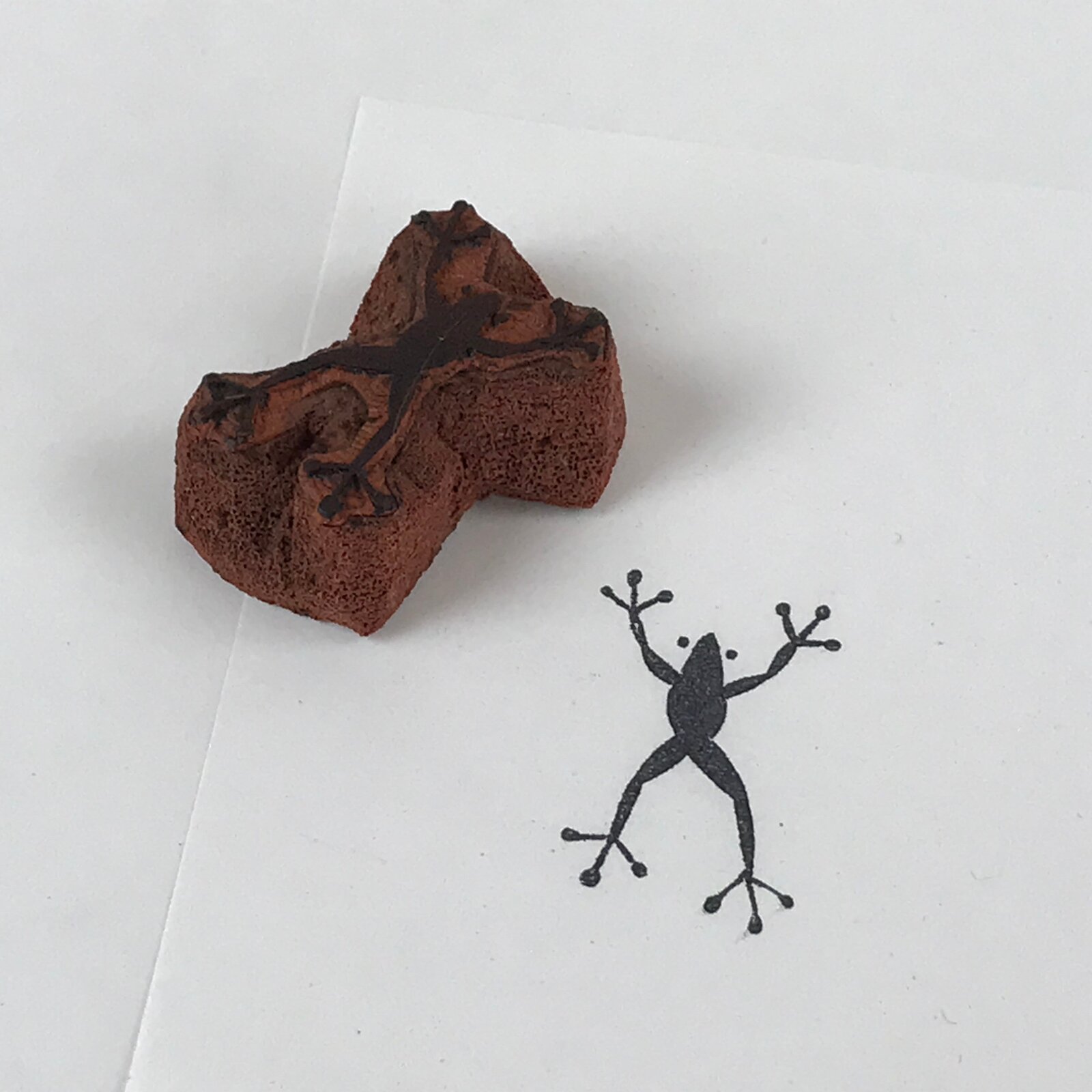 Japanese Rubber Stamp Frog Jumping Vtg Sponge Base Stationary Animal HS243