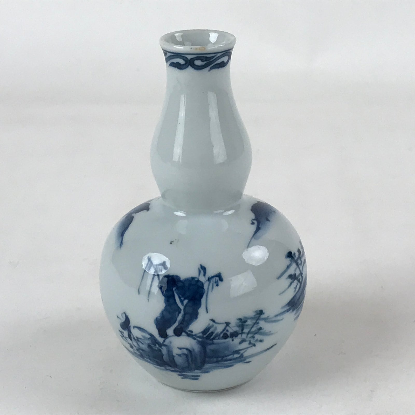 Japanese Sake Bottle Porcelain Tokkuri Vtg Arita Ware White Blue Landscape TS596