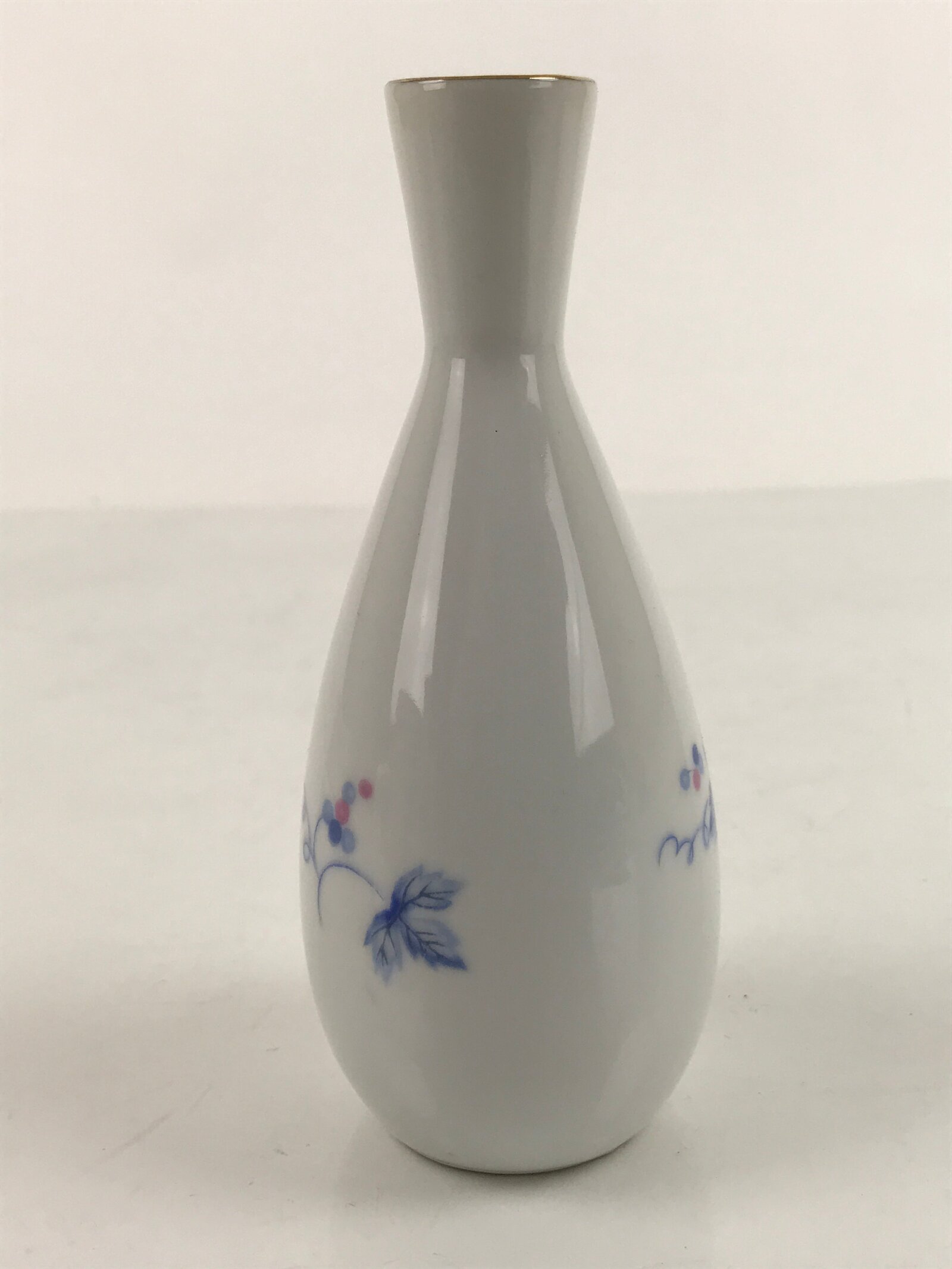 Japanese Sake Bottle Porcelain Tokkuri Vtg Ichi-Go Grapes Leaves Blue Pink TS685