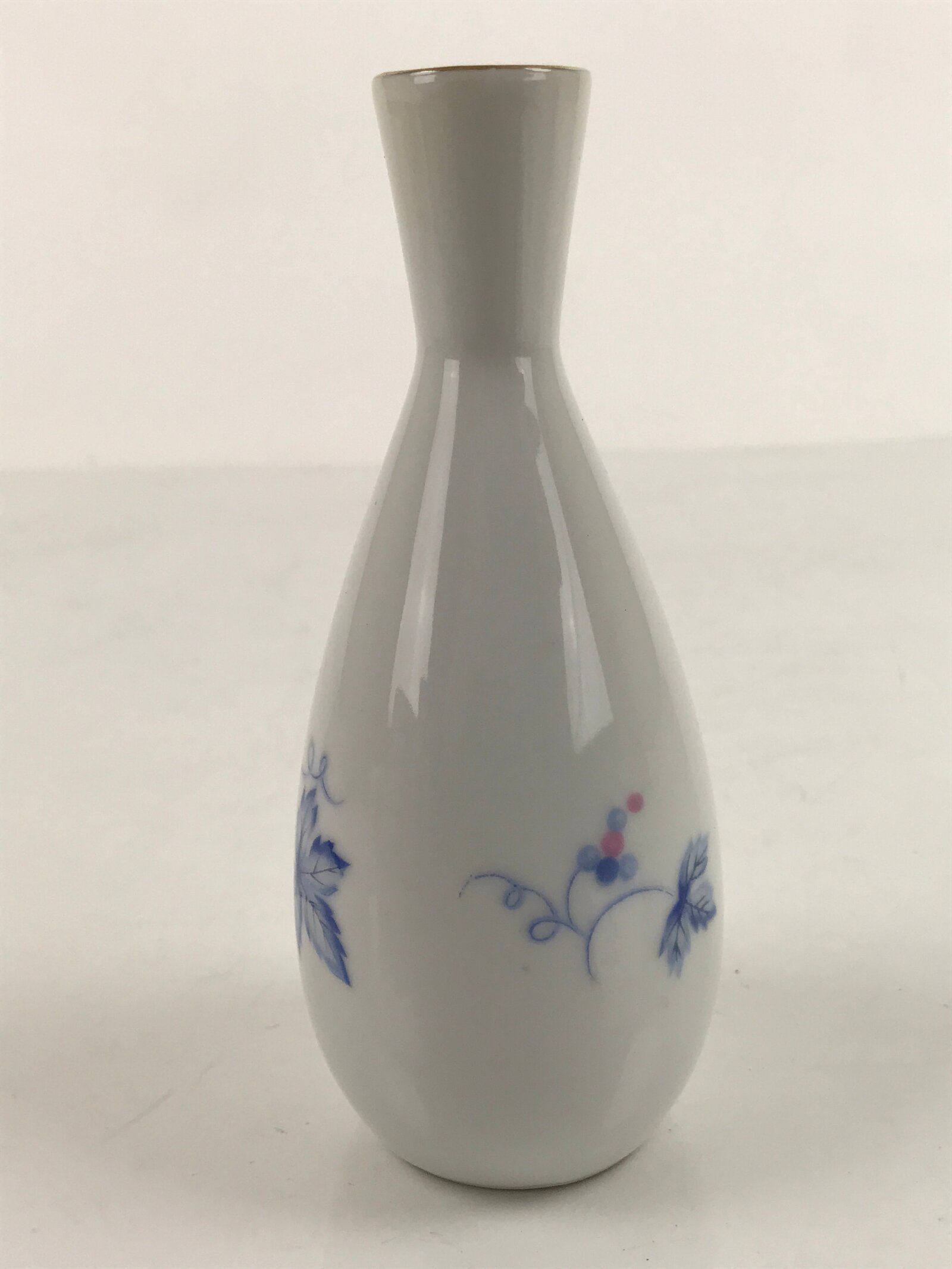 Japanese Sake Bottle Porcelain Tokkuri Vtg Ichi-Go Grapes Leaves Blue Pink TS685