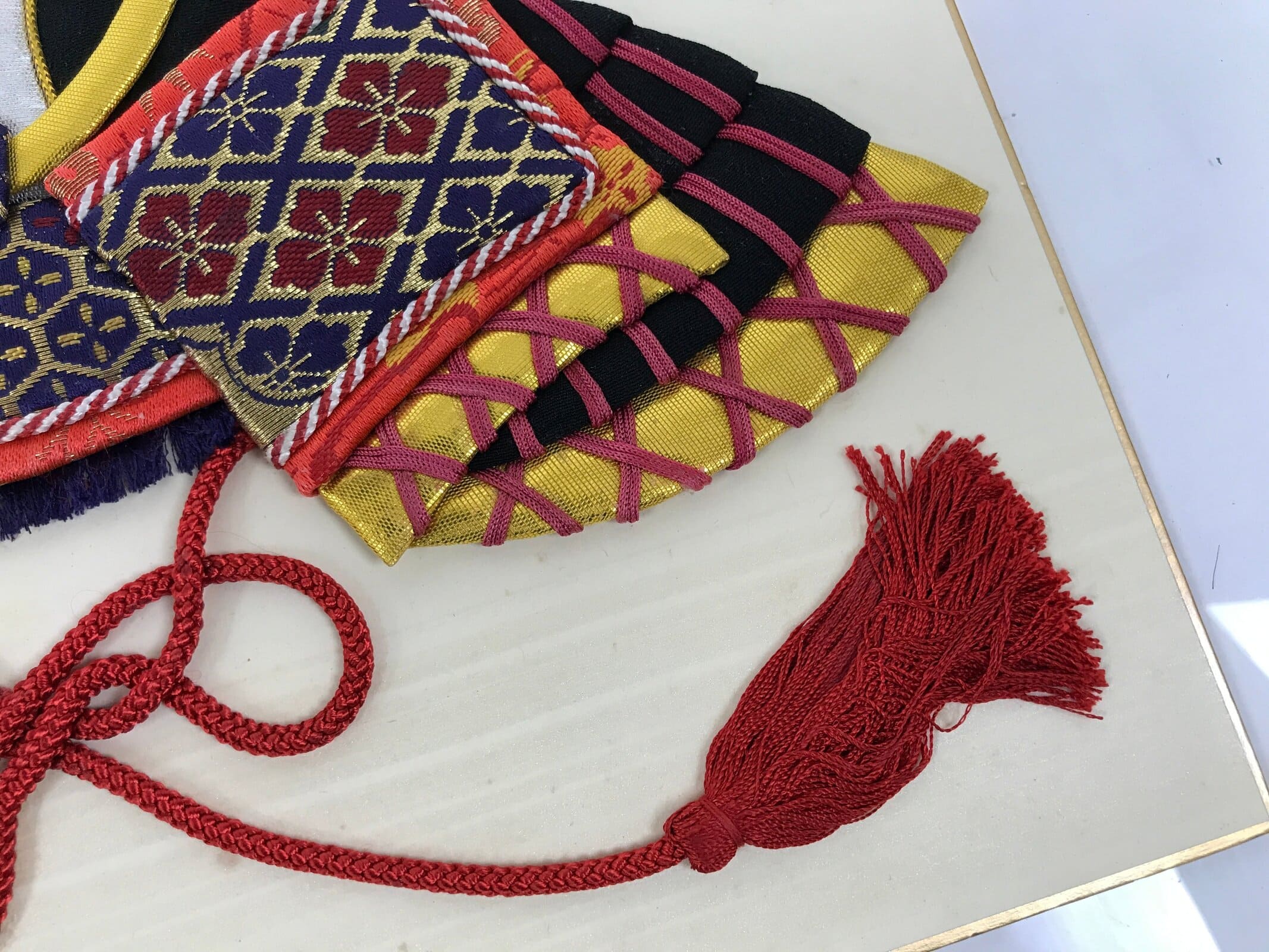 Japanese Shikishi Art Board Oshie Silk Fabric Vtg Kabuto Samurai Helmet Red A786