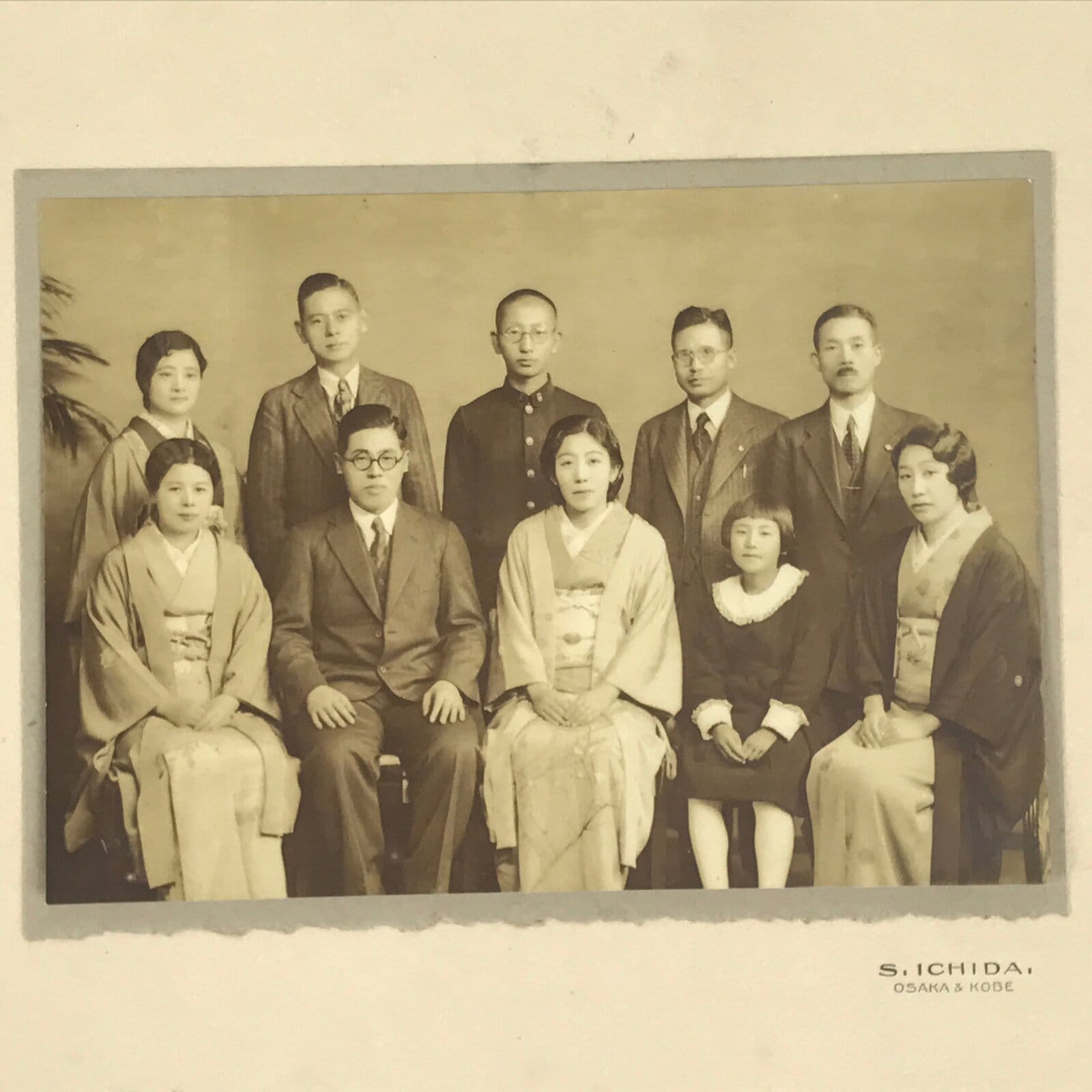Japanese Showa 1935 Family Portrait Photograph Vtg Kimono Posed Sepia Tone PH21