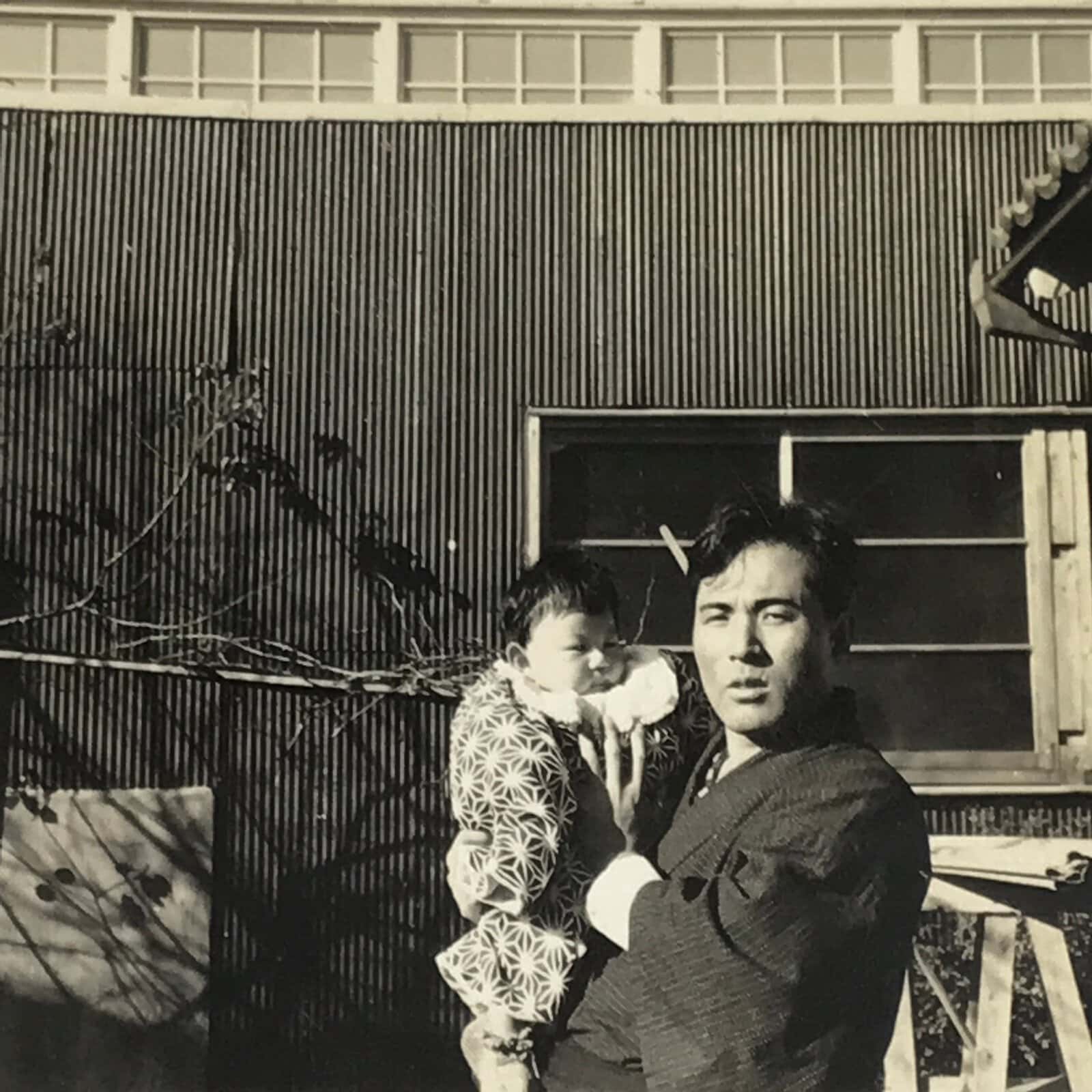 Japanese Showa Father Child Portrait Photograph Vtg Daily Life Black White PH258