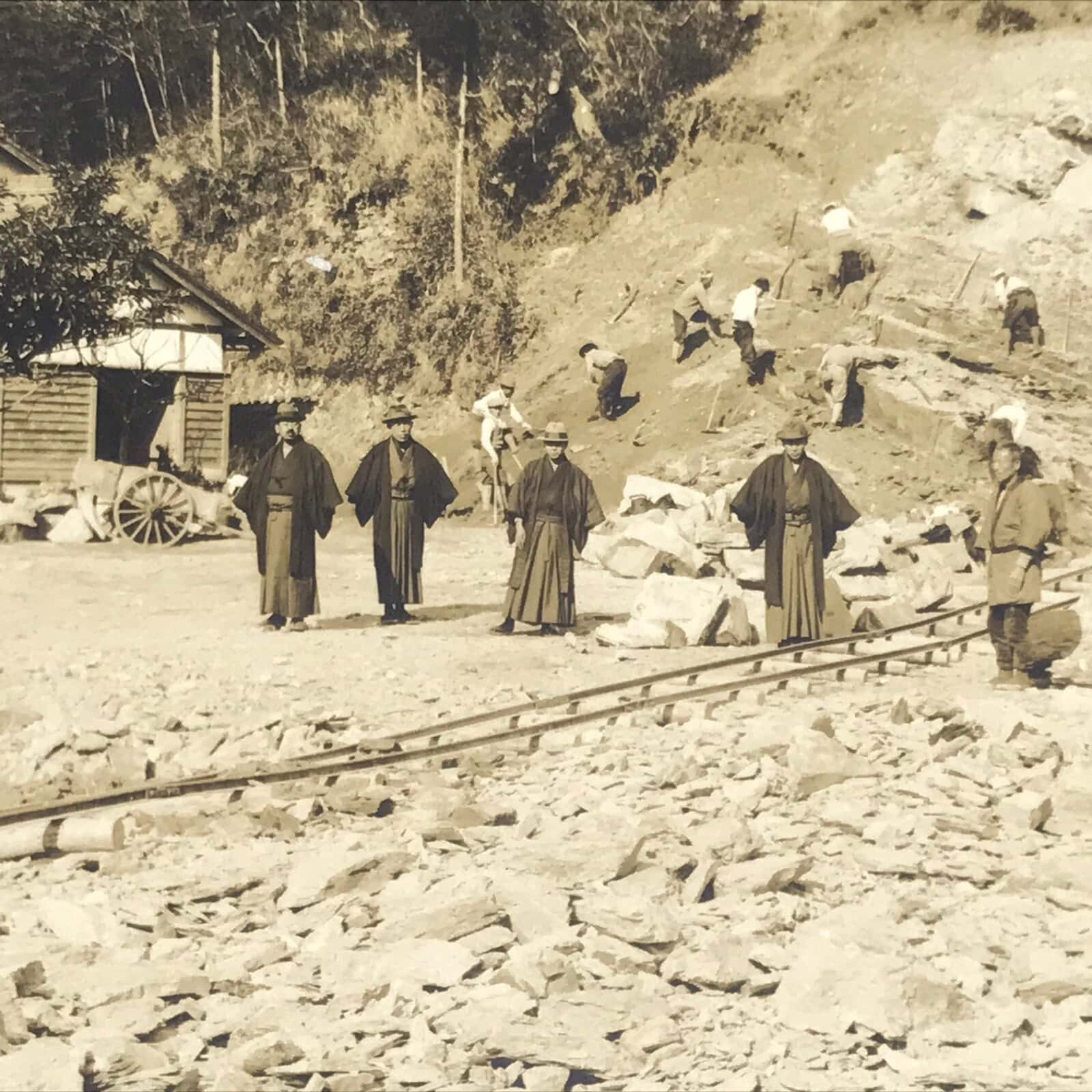 Japanese Showa Mining Construction Project Workers Photograph Group Sepia PH80