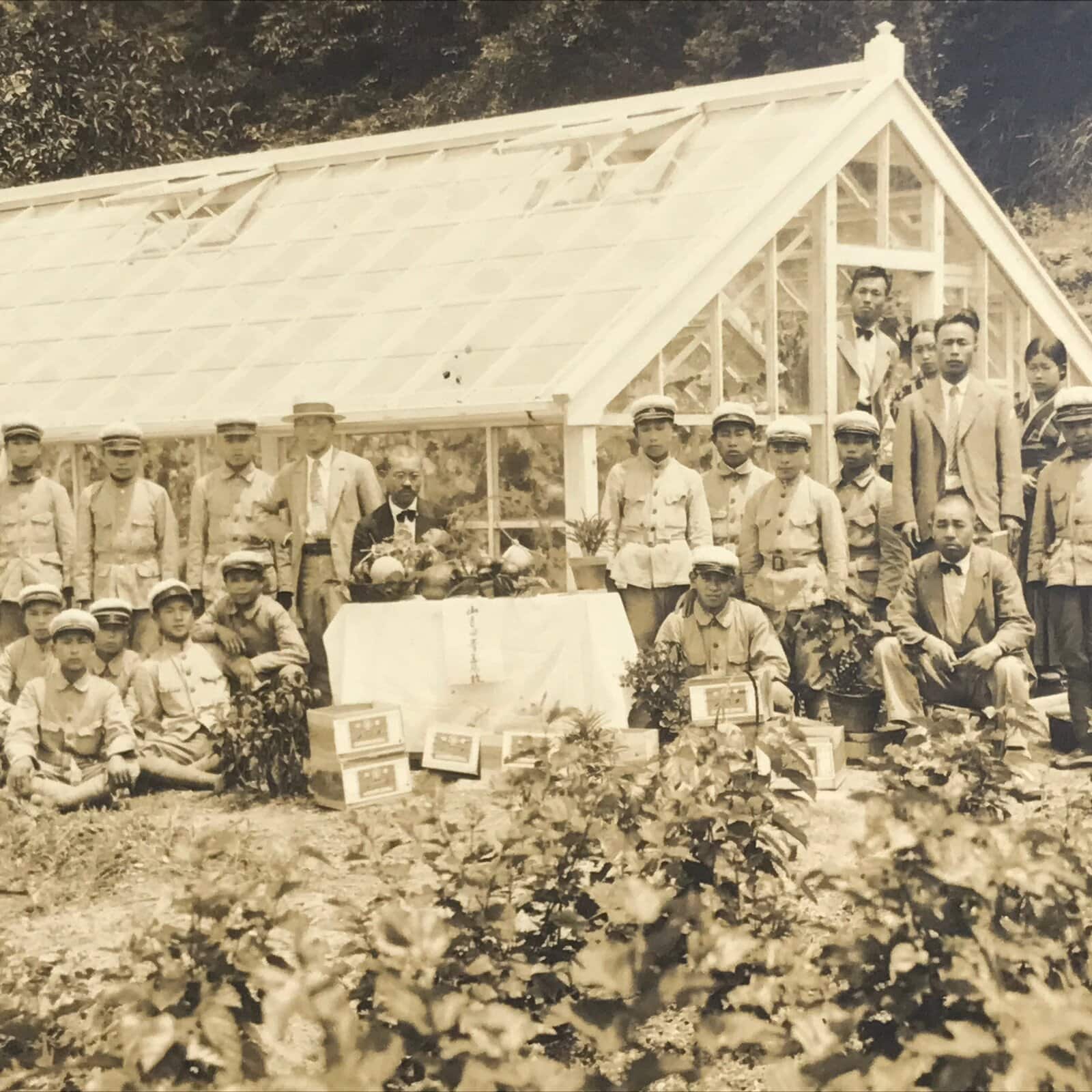 Japanese Showa School Boys Group Photograph Vtg Daily Life Gardening Sepia PH143