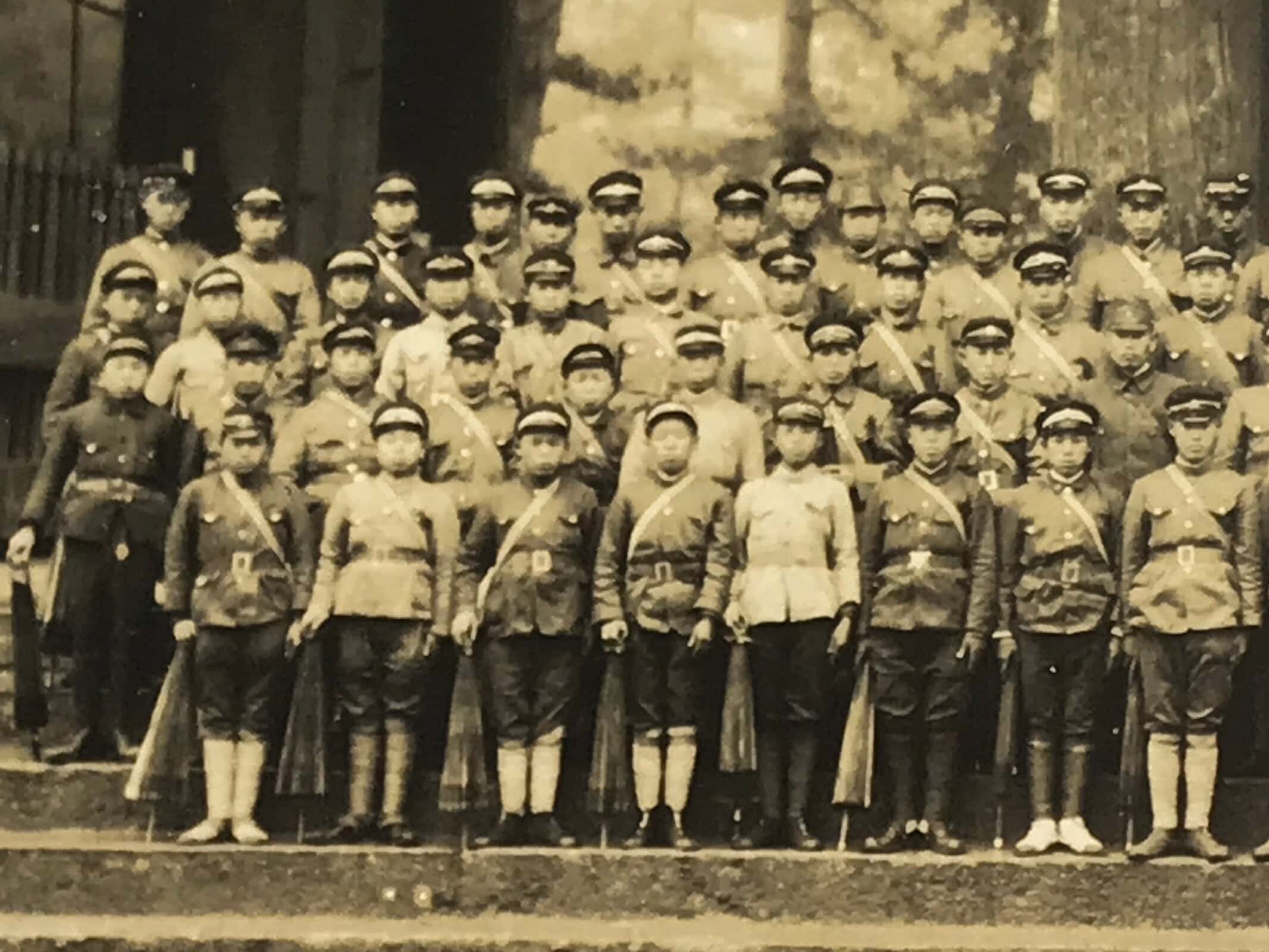Japanese Showa School Class Trip Photograph Vtg Todaiji Temple Nara Sepia PH140